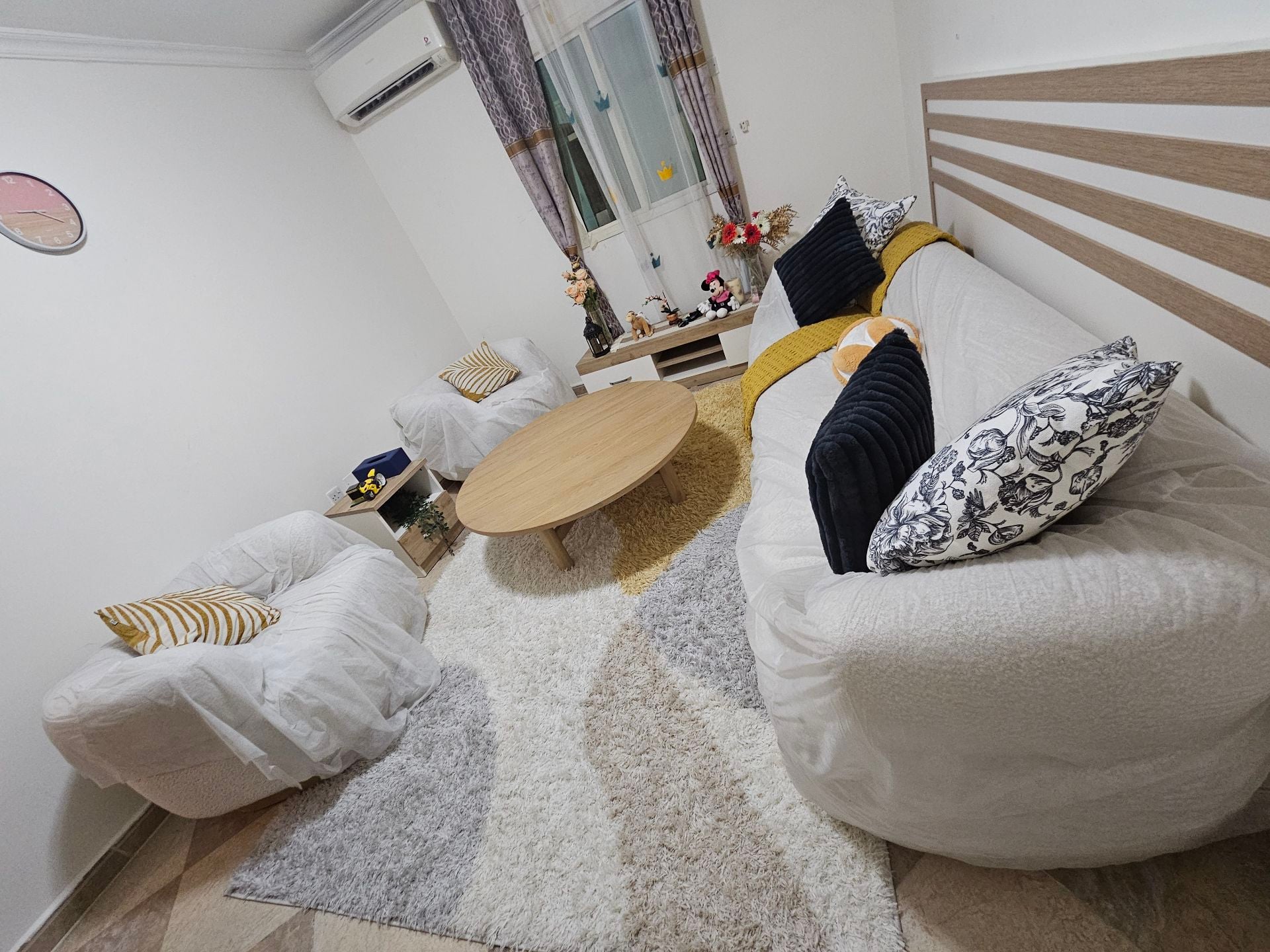 Sofas - Image 8