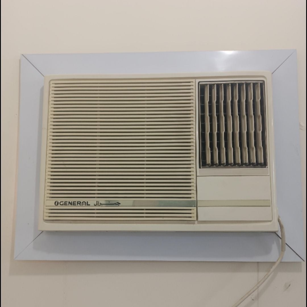 General 2 ton original AC sale. - Image 1