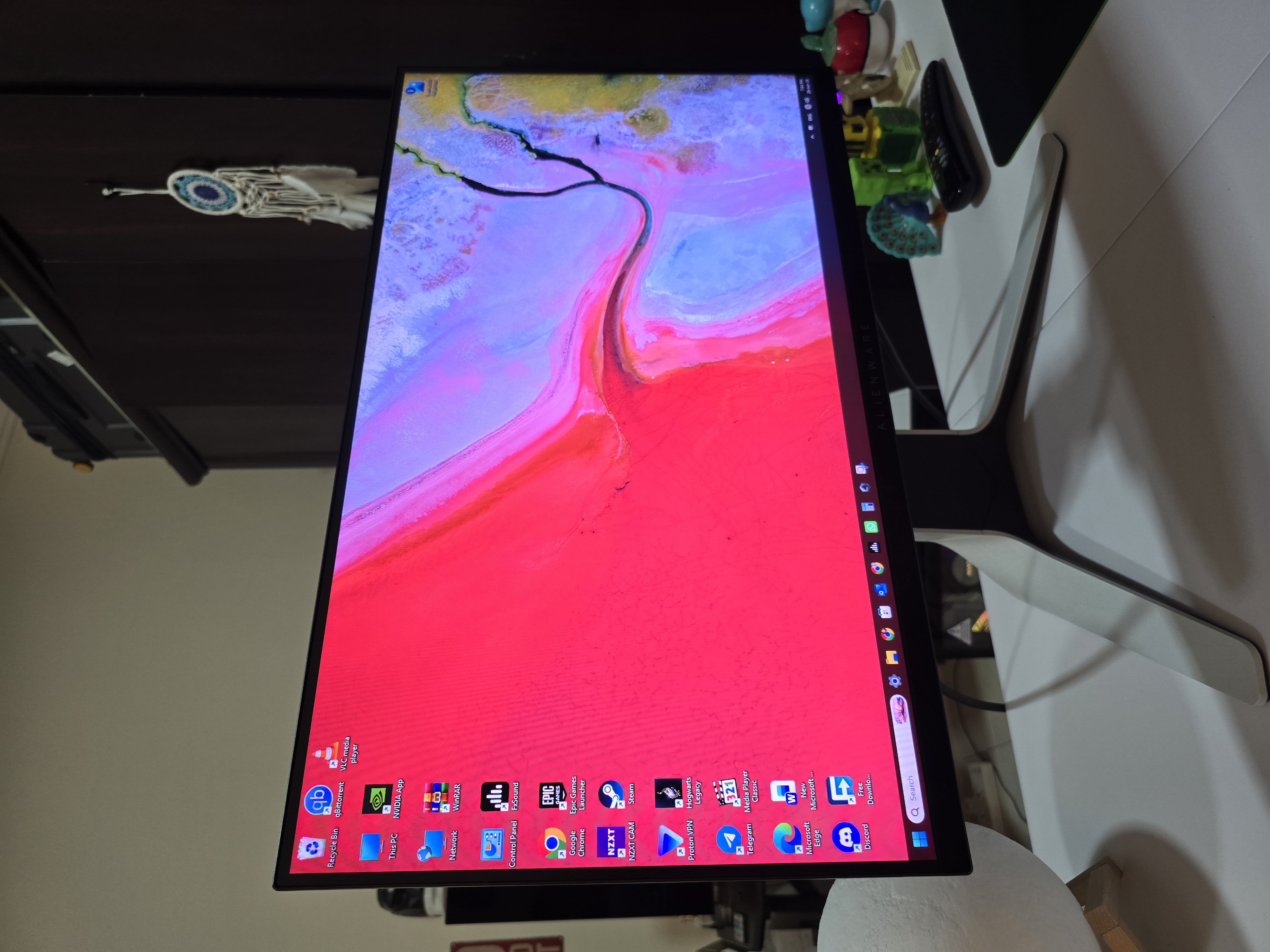 شاشة ألعاب Alienware AW2720HFA 240Hz — كابل DisplayPort 8K مجاني - Image 6