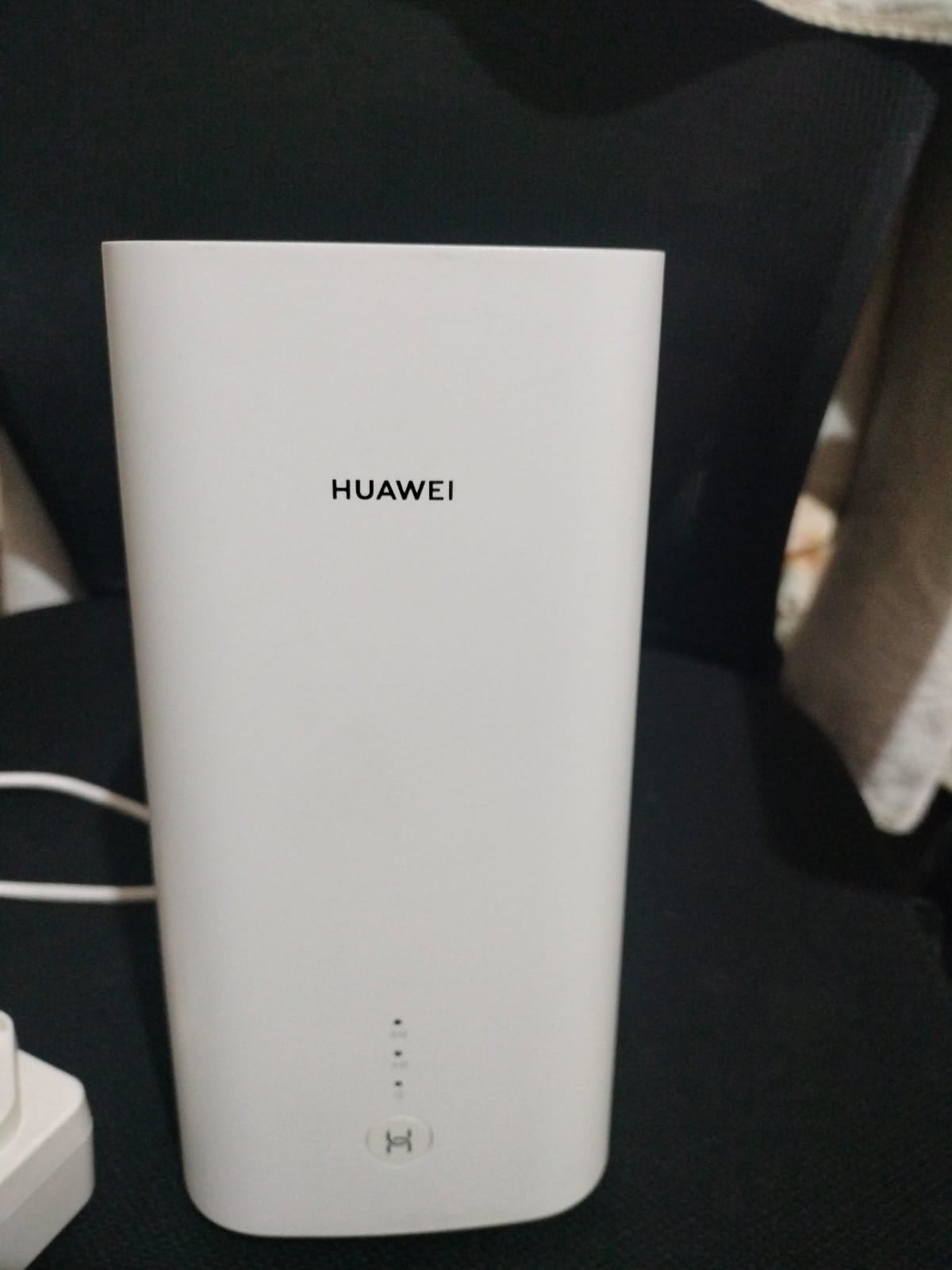 Huawei H112-372 5G CPE Router – Unlocked | Excellent Condition | - Image 5