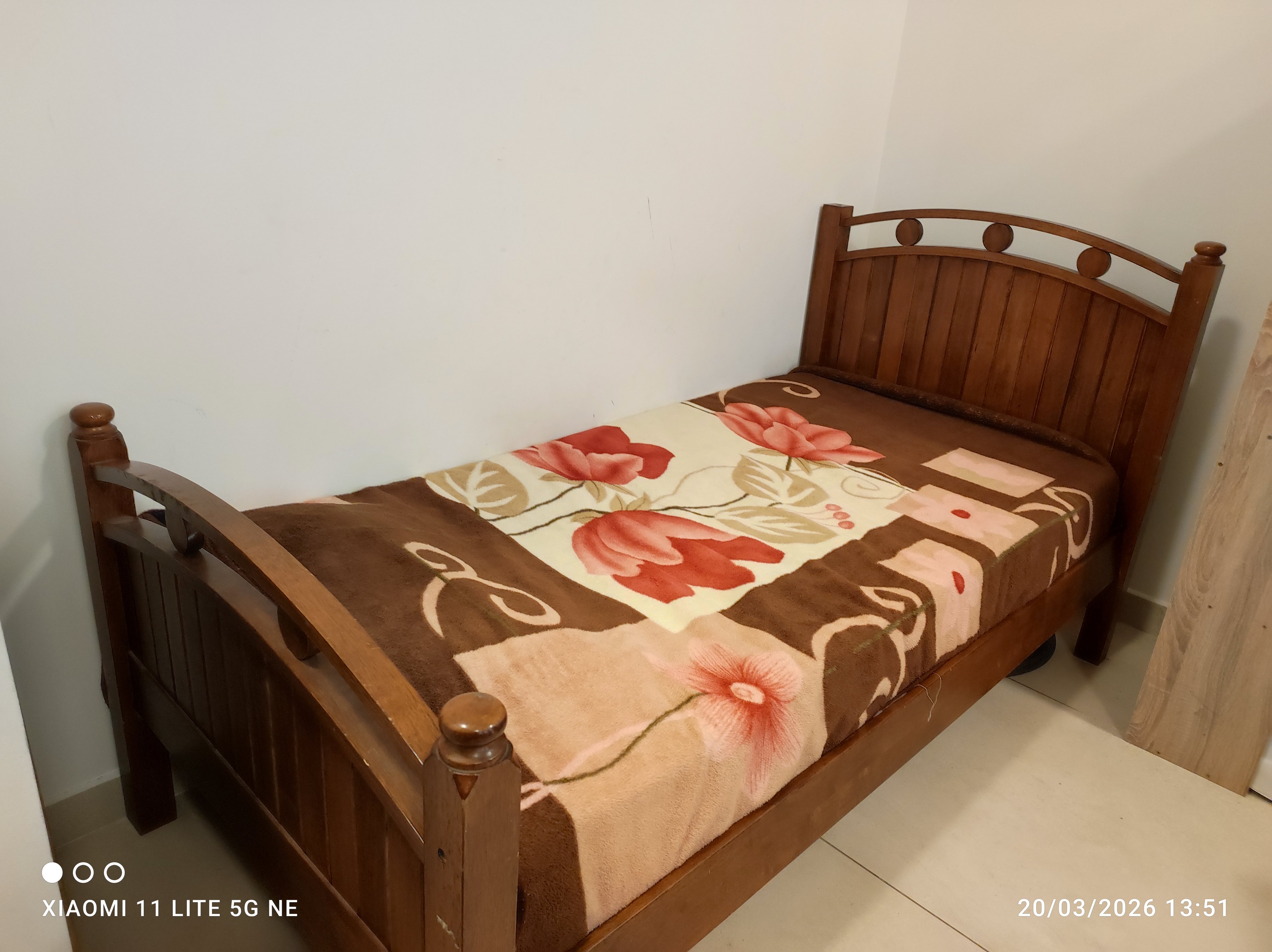Comfortable and sturdy single bed for sale - Image 1