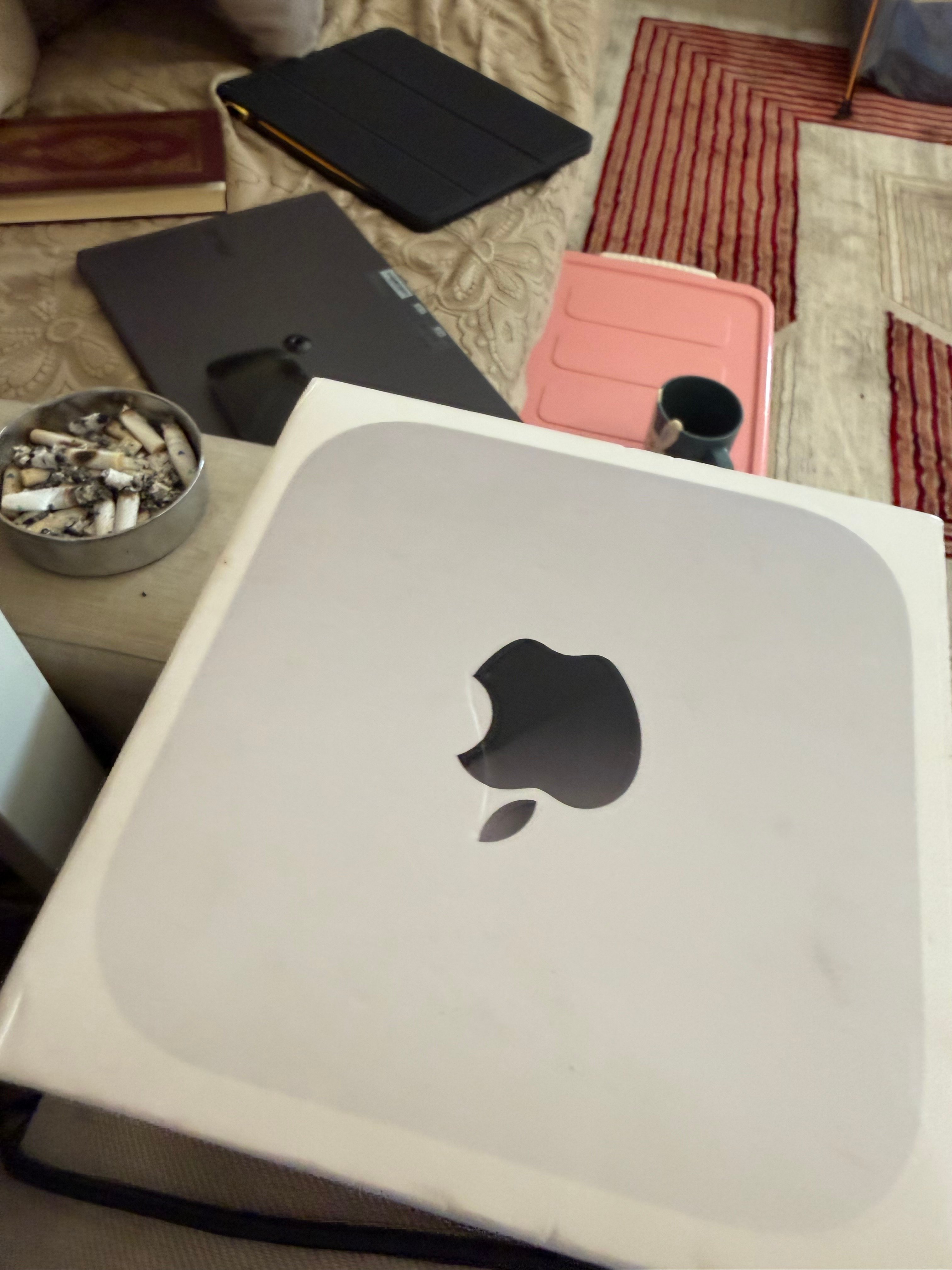 Mac mini 4 new but open box - Image 1