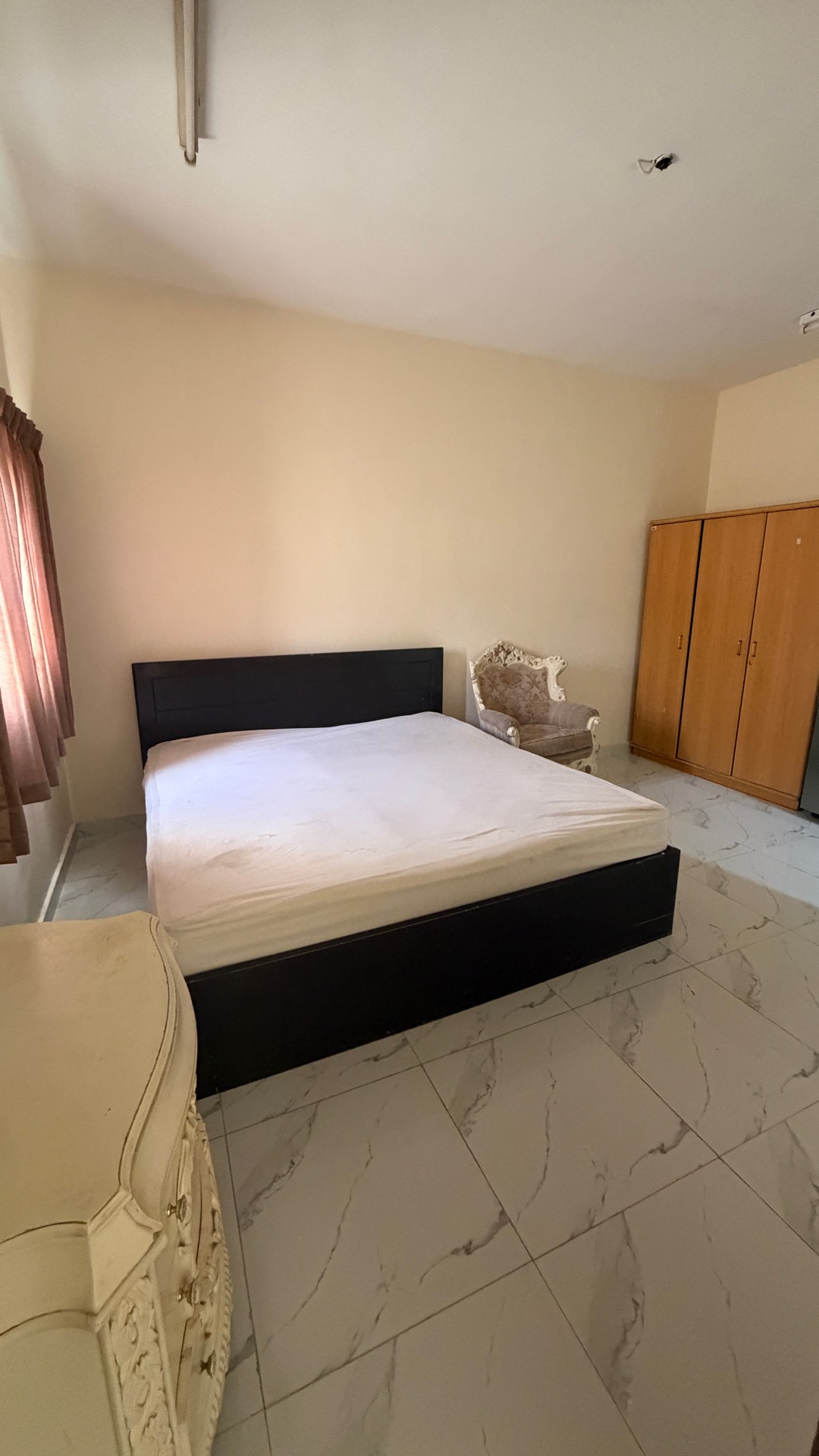 Bed and mattress for sale - Image 6
