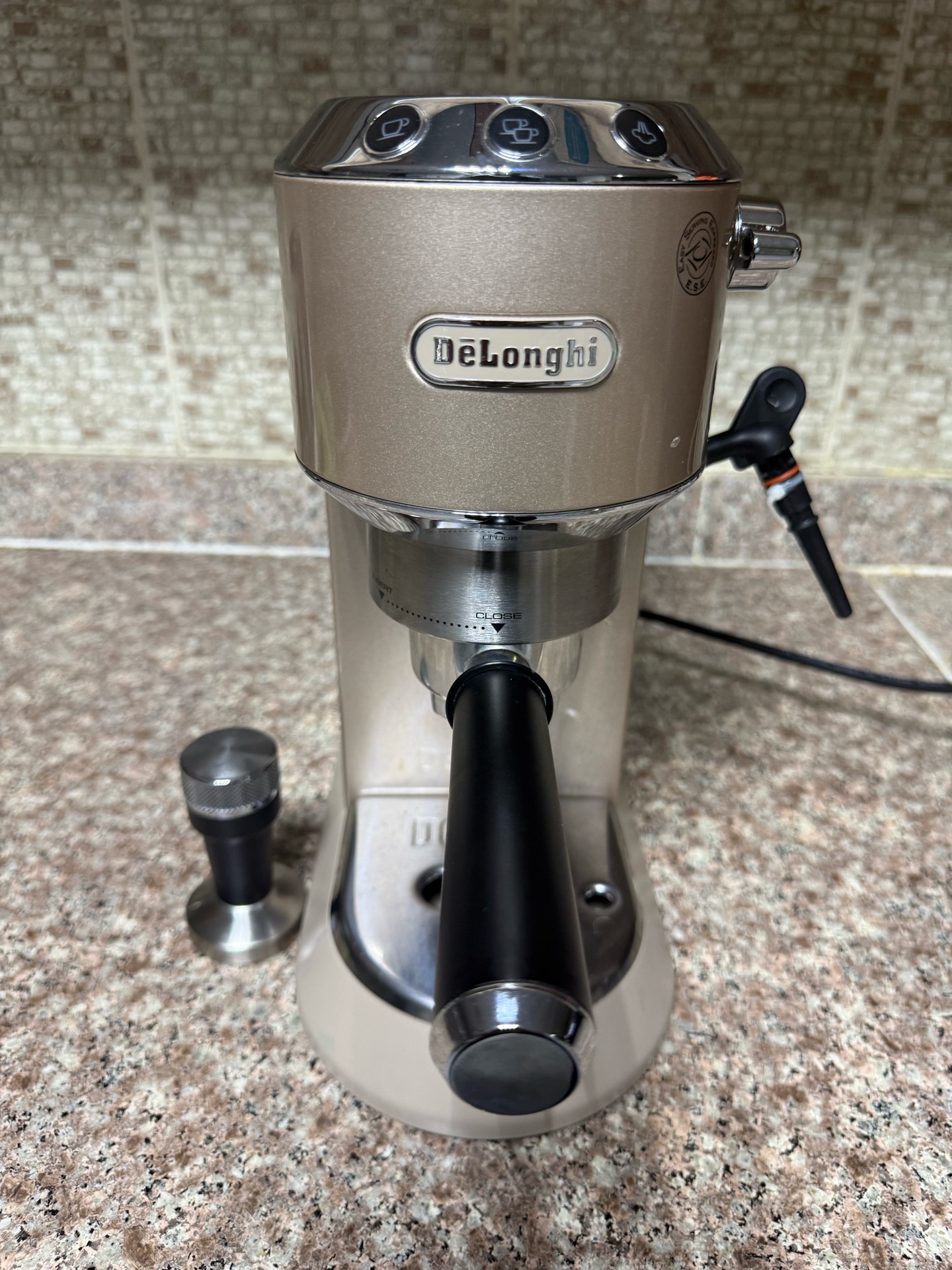 Delonghi coffee maker - Image 3