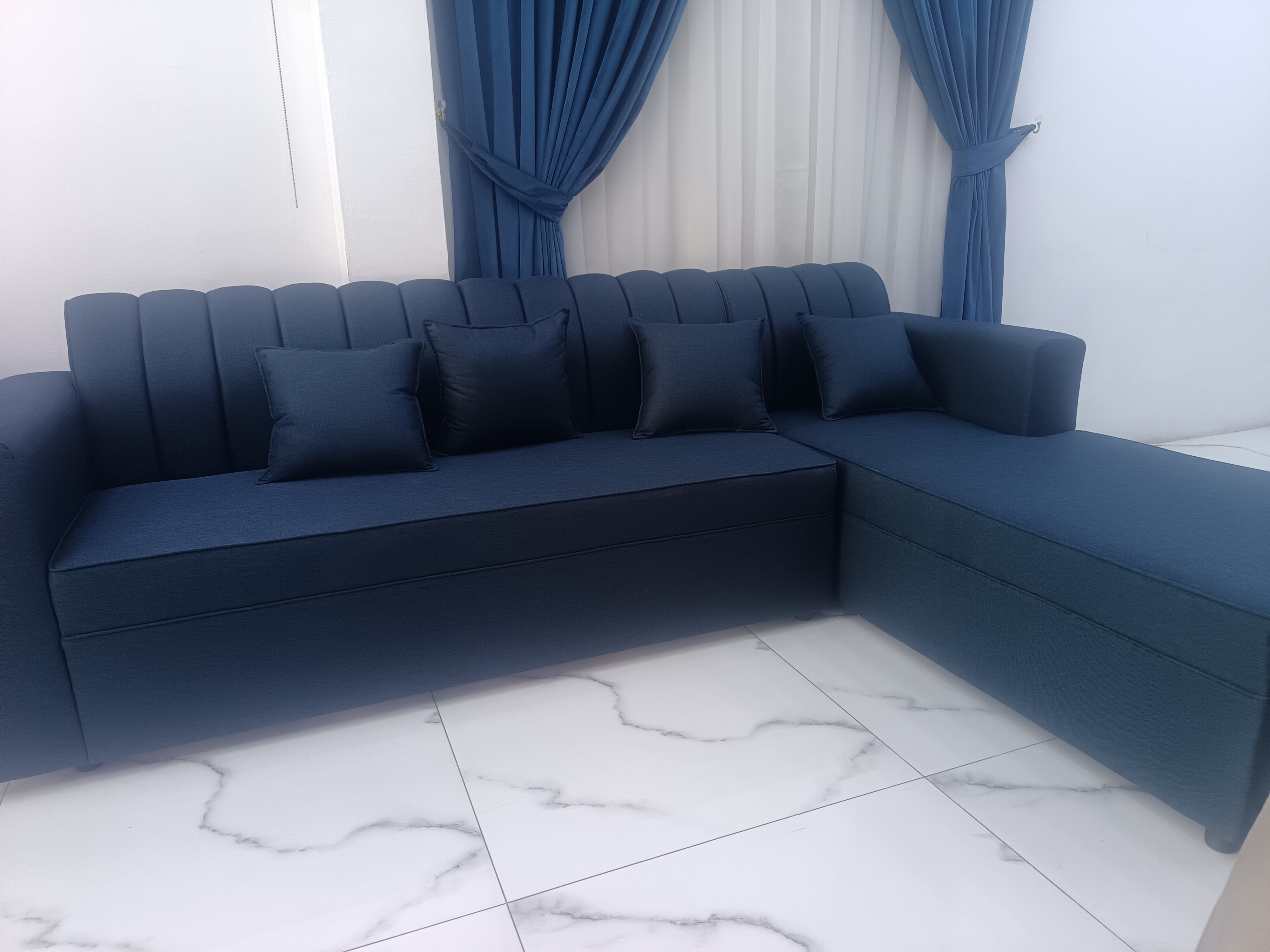 Doha furniture shop  - Image 5