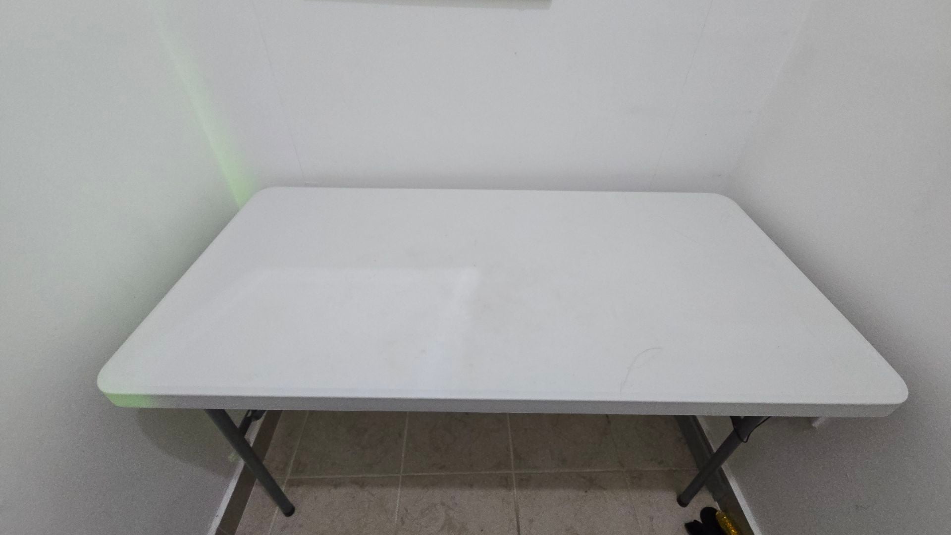 Foldable Study / Office/Home Table for Sale - Image 4