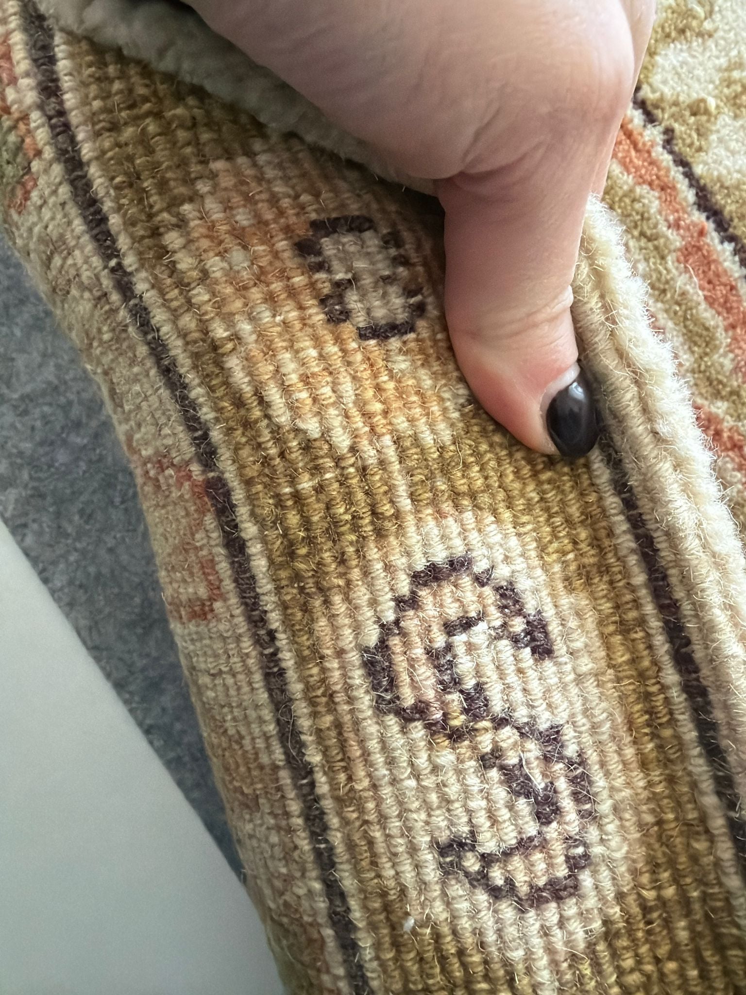 New Hand-Knotted Wool Oushak rug - Image 2