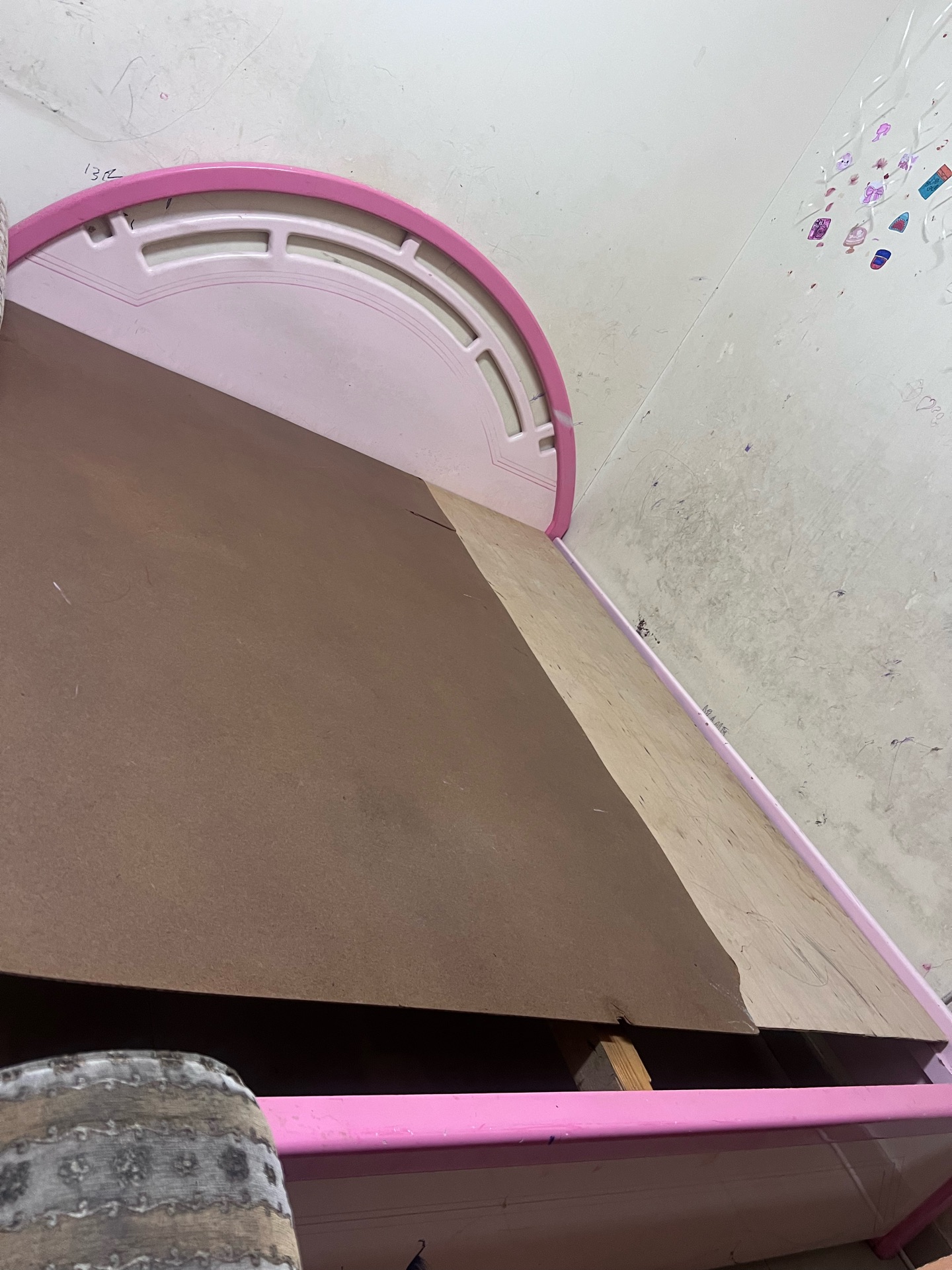 King seize bed frame for sale - Image 8