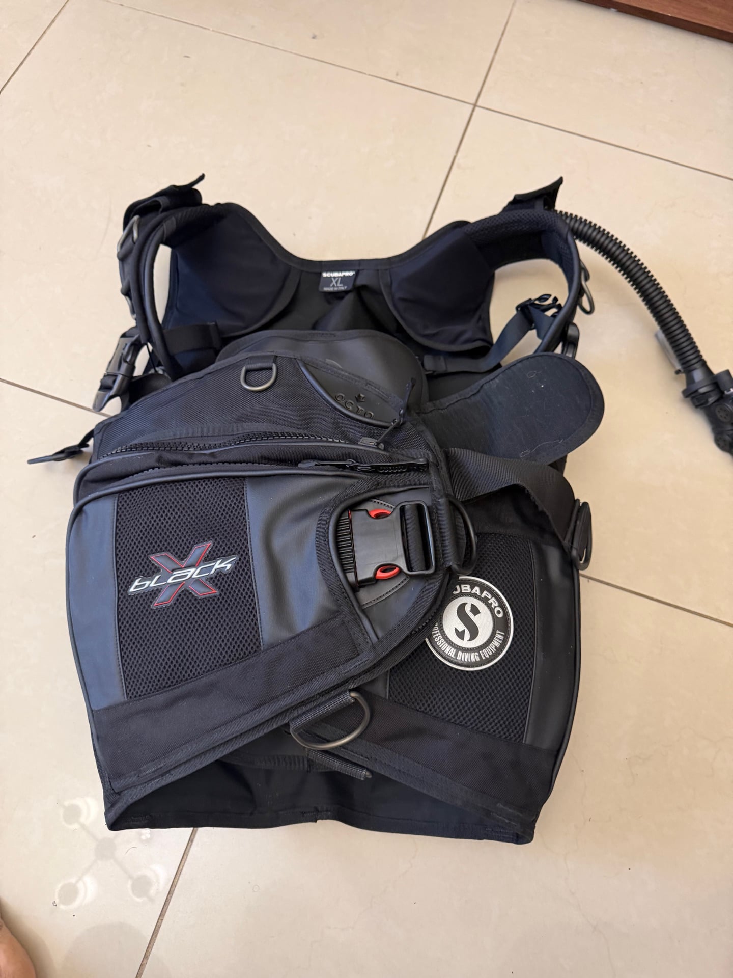 Scubapro X-Black BCD - XL - Image 1