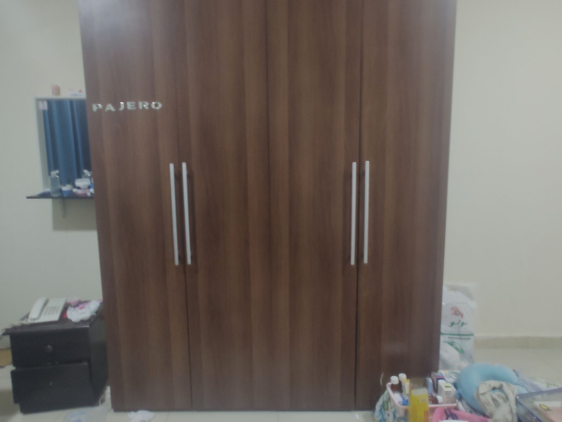 4 door cupboard  - Image 3