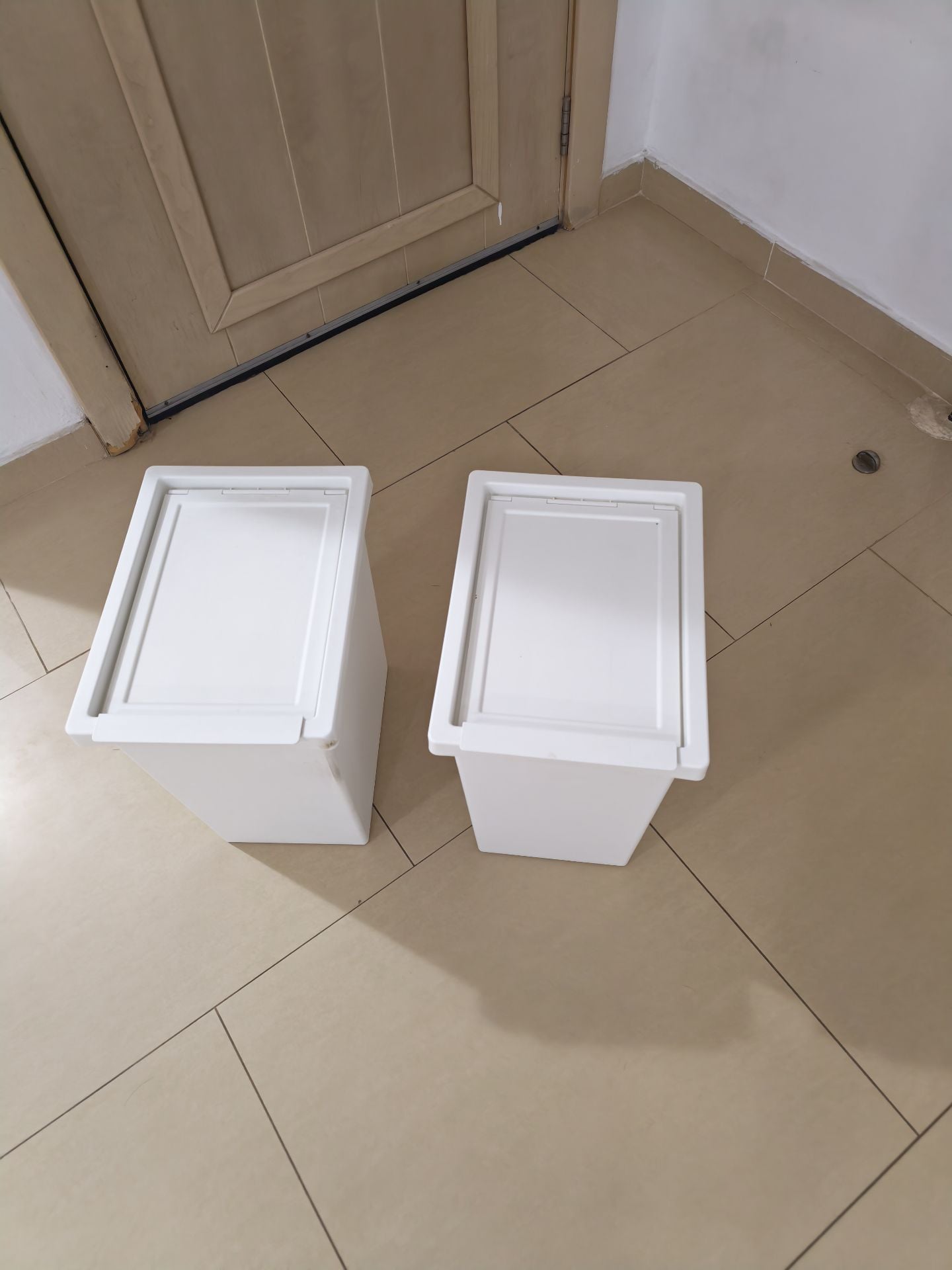 2*IKEA FILUR Bin with Lid – White (Space-Saving) - Image 1