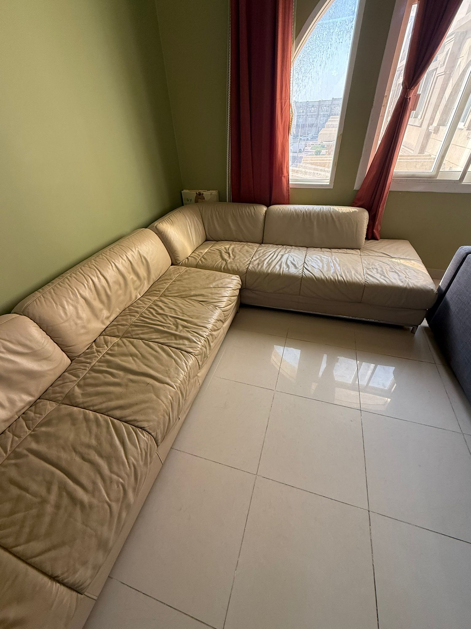 Stylish Cream L-Shaped Leather-Type Sofa - Image 3