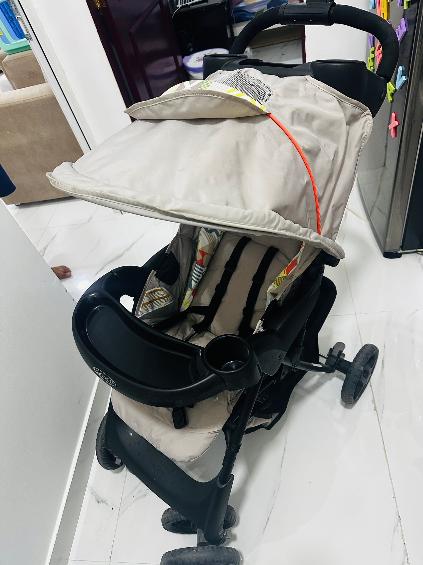 Graco baby stroller and car seat - Image 8