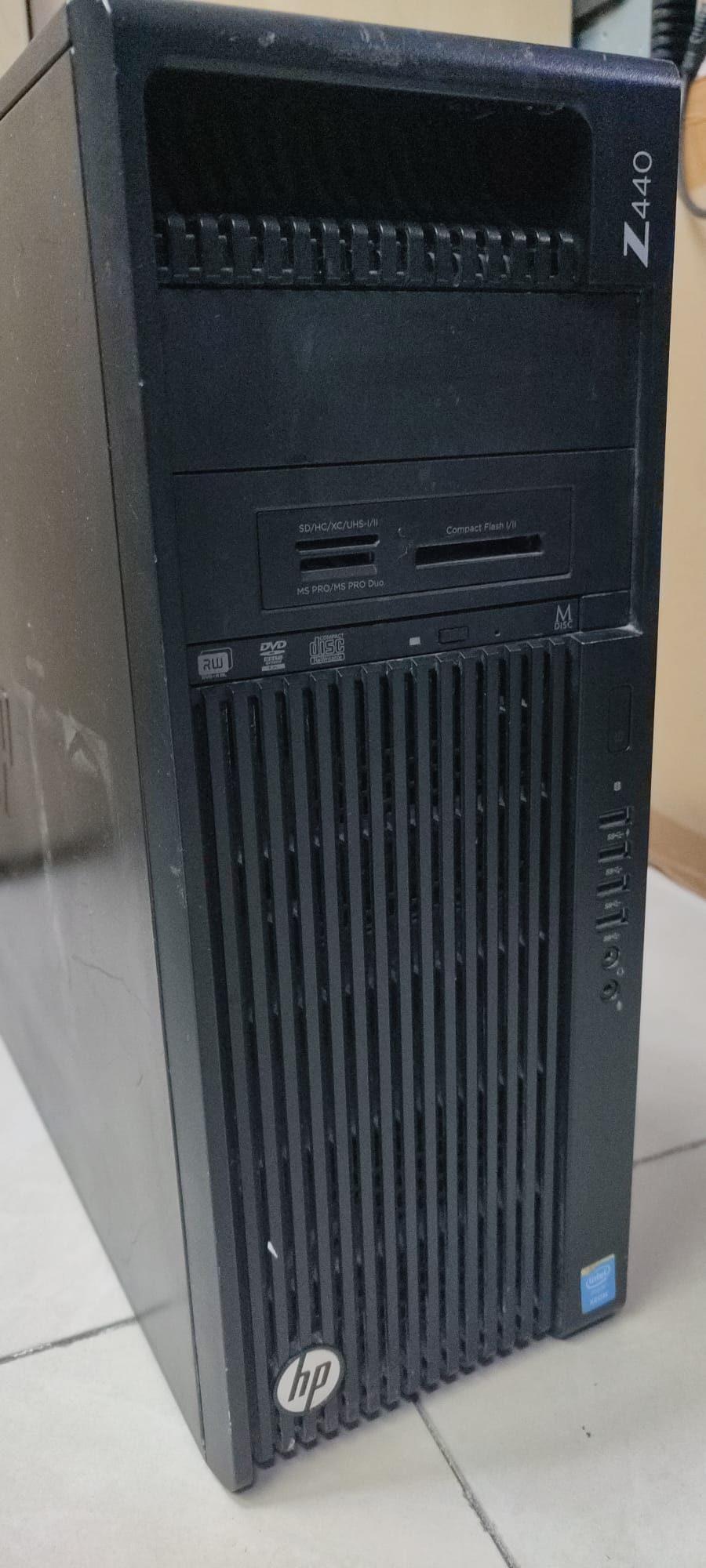 Hp Z440 Workstation  - Image 4