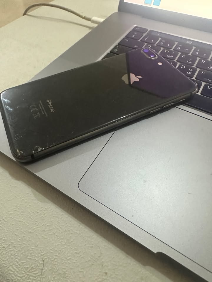 iPhone 8 Plus, 64 GB for sale - Image 5