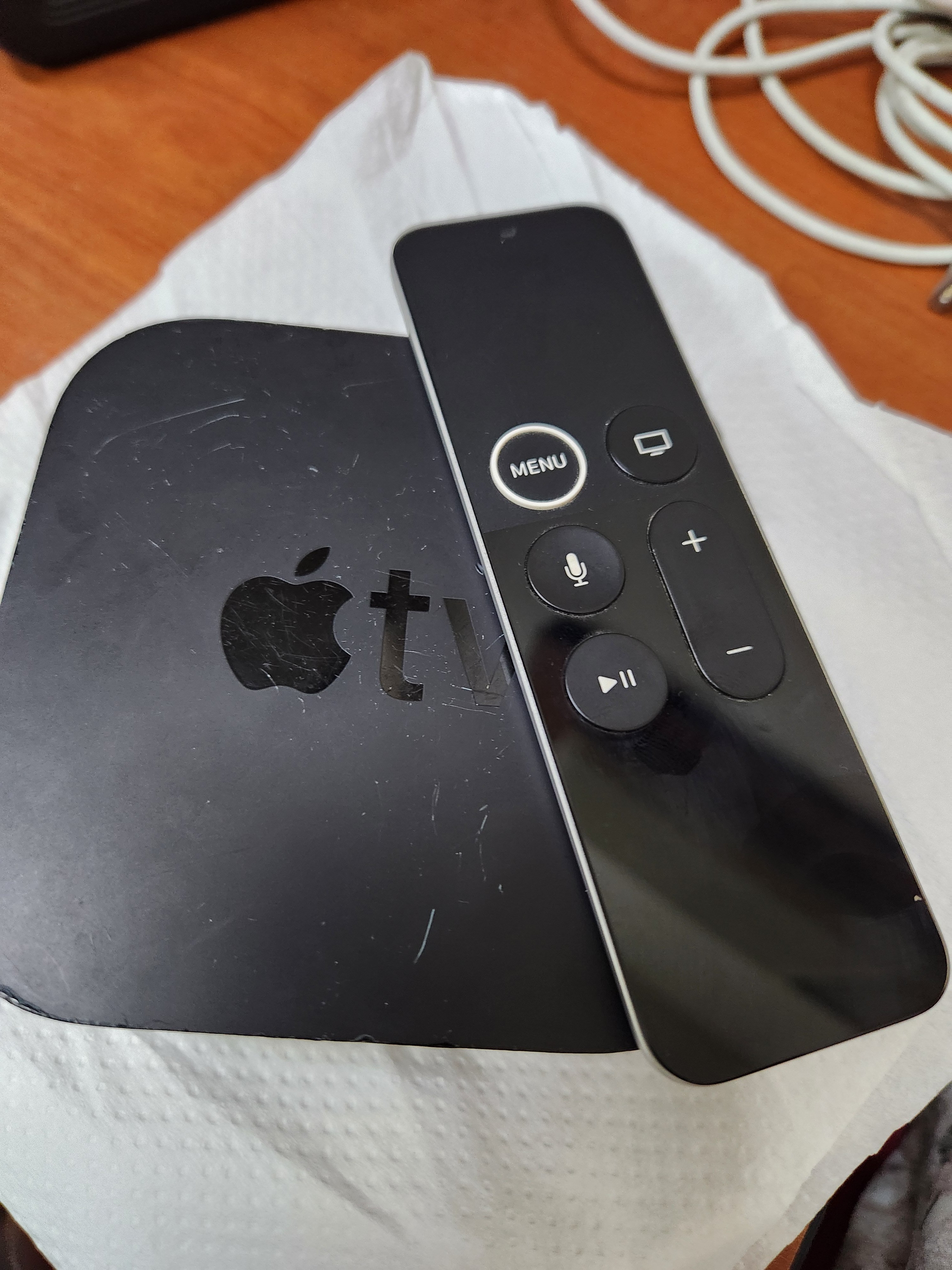 Apple tv box 4k Model A1842 64gb - Image 1
