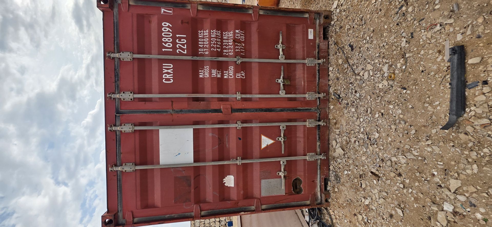 20 Feet  and  40feet containers  available  good condition - Image 7