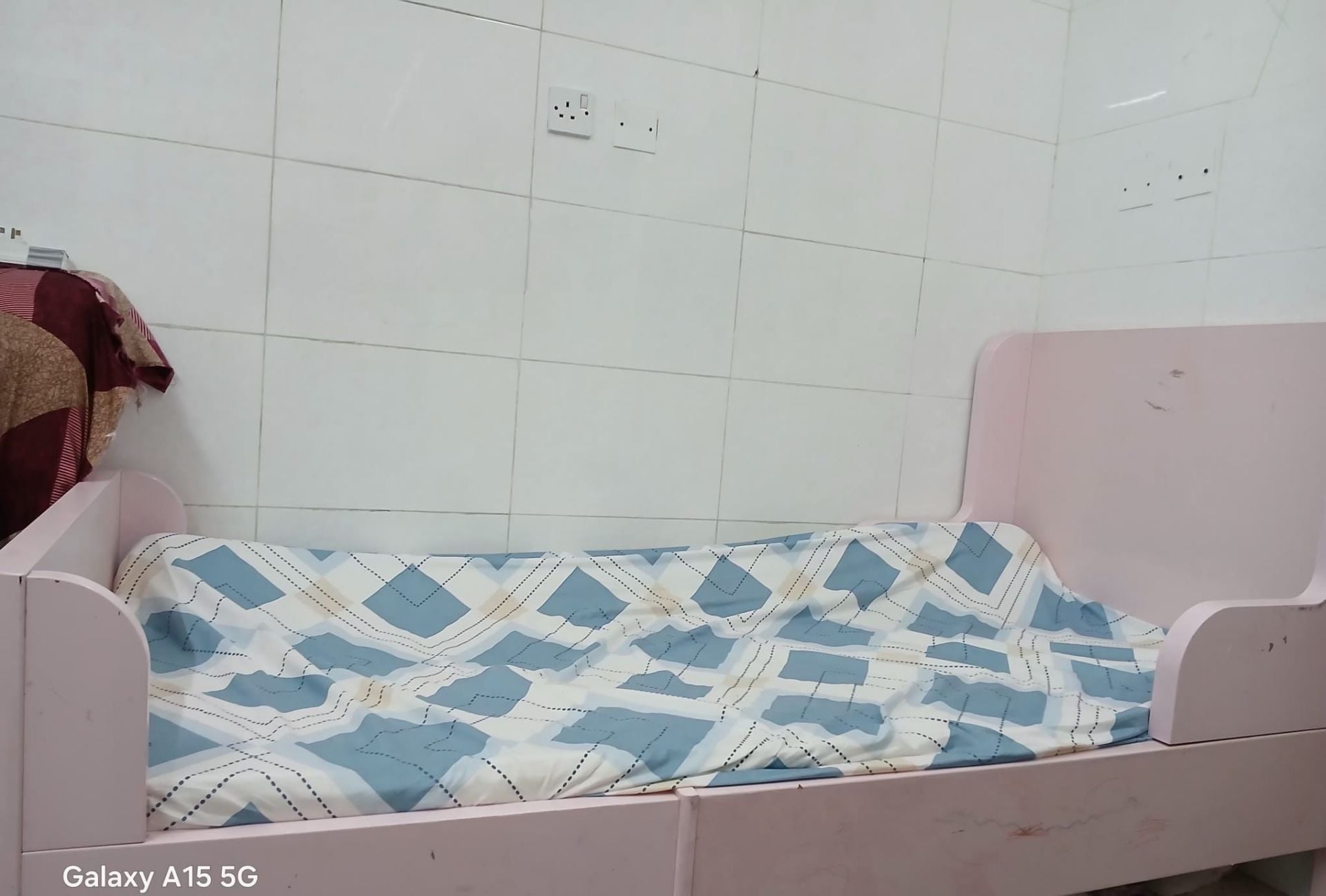 IKEA adjustable bed for sale with matters.  - Image 4