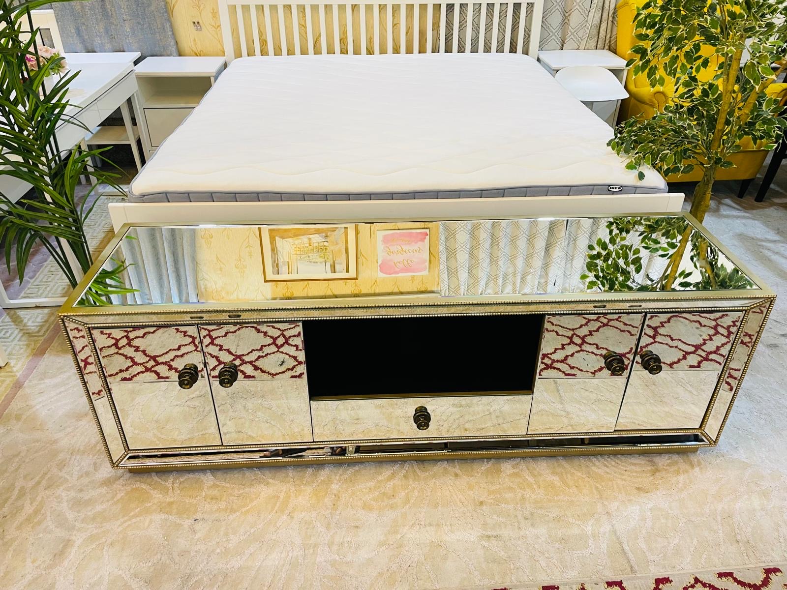 TV Table - Image 2