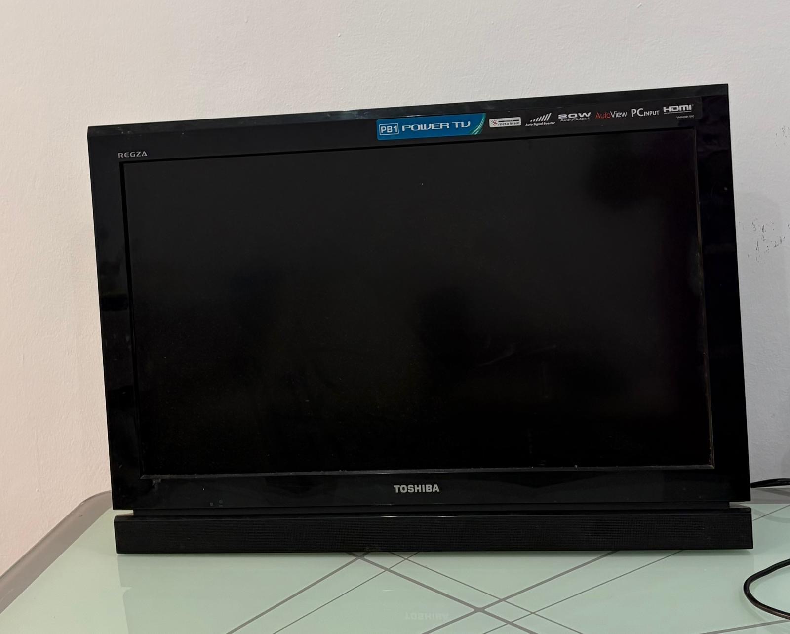 Toshiba REGZA  flat screen tv  - Image 4