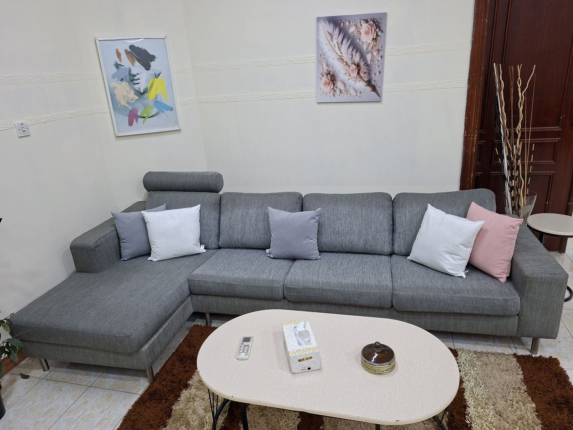 boconcept, brand L ship Sofa FOR selling good conditions Very comfortable sofa - Image 6