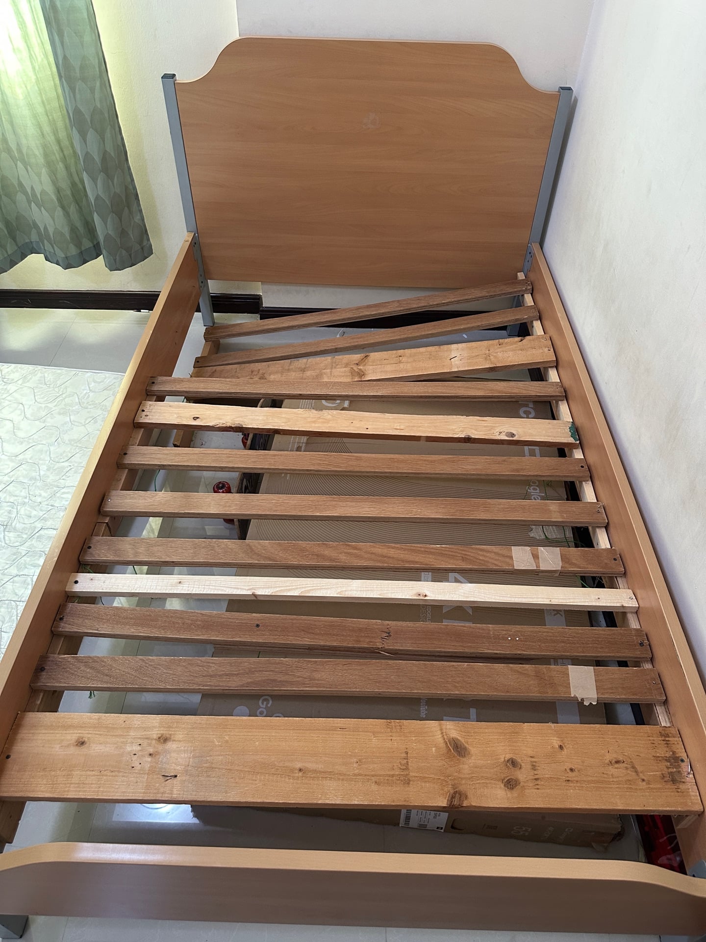 Bed frame and mattress  - Image 3