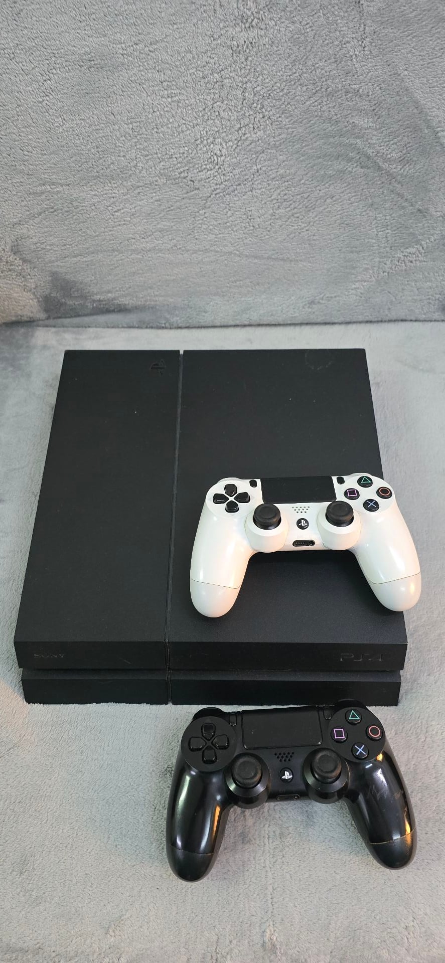 Ps4 console for sale in good condition  - Image 2
