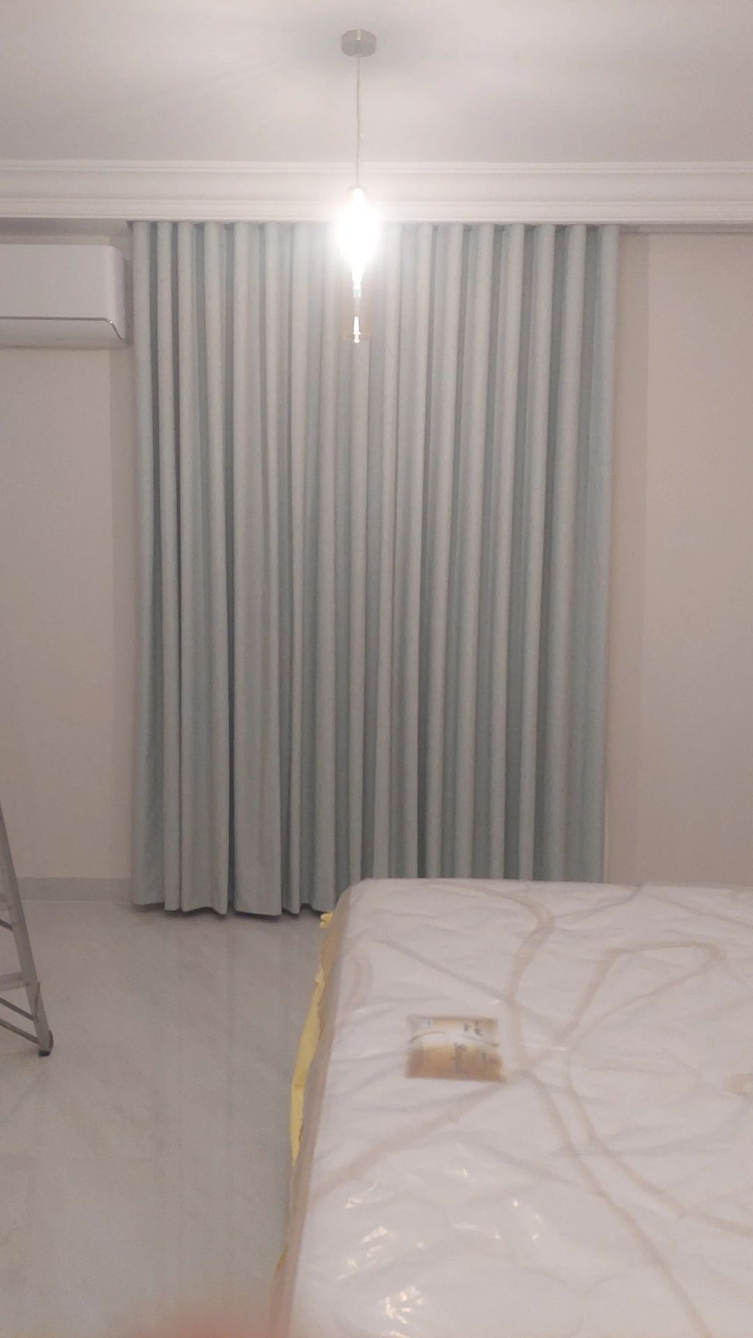 Curtains - Image 4