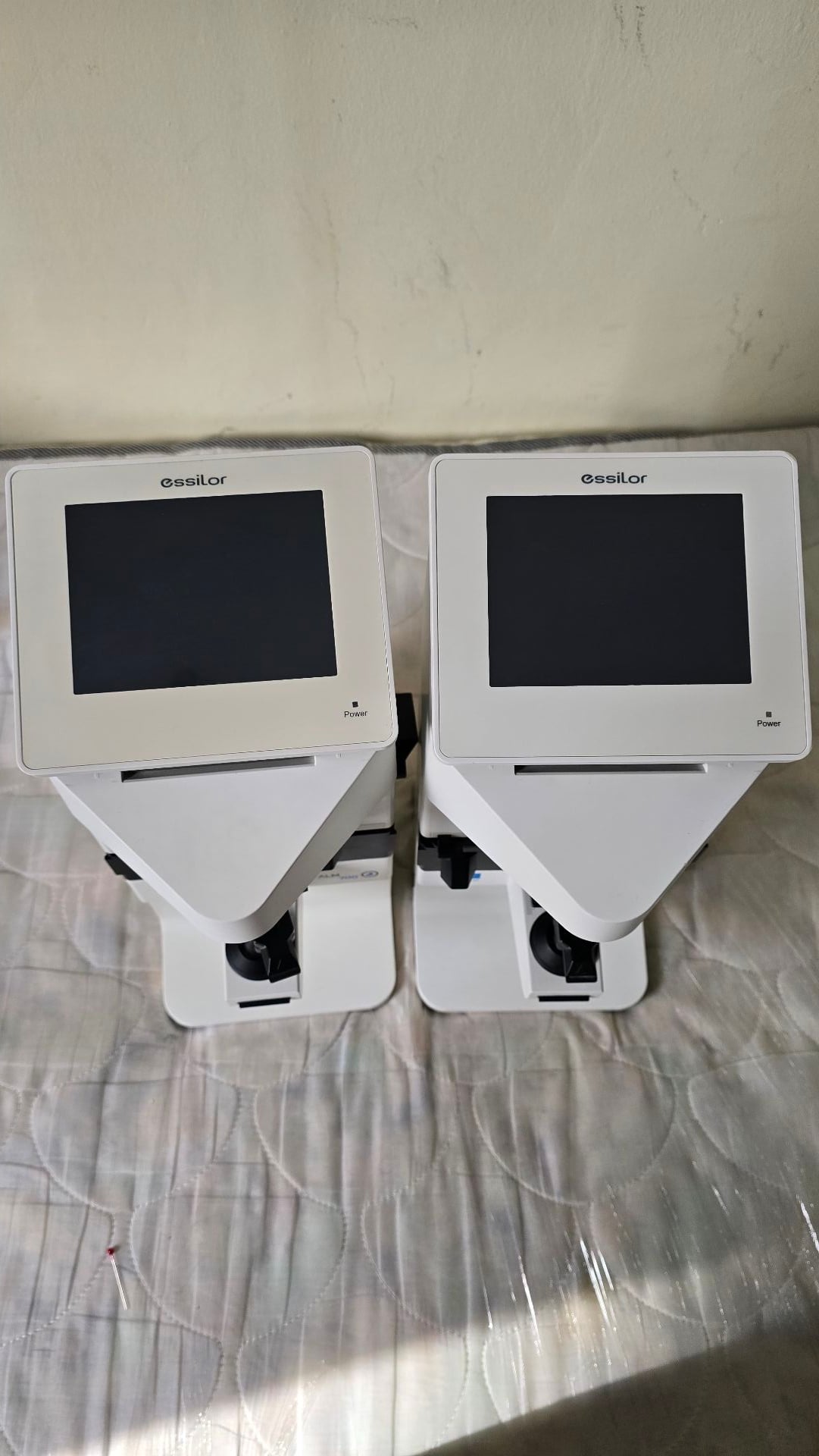 Essilor ALM 700 Automatic Lensmeters - Image 1