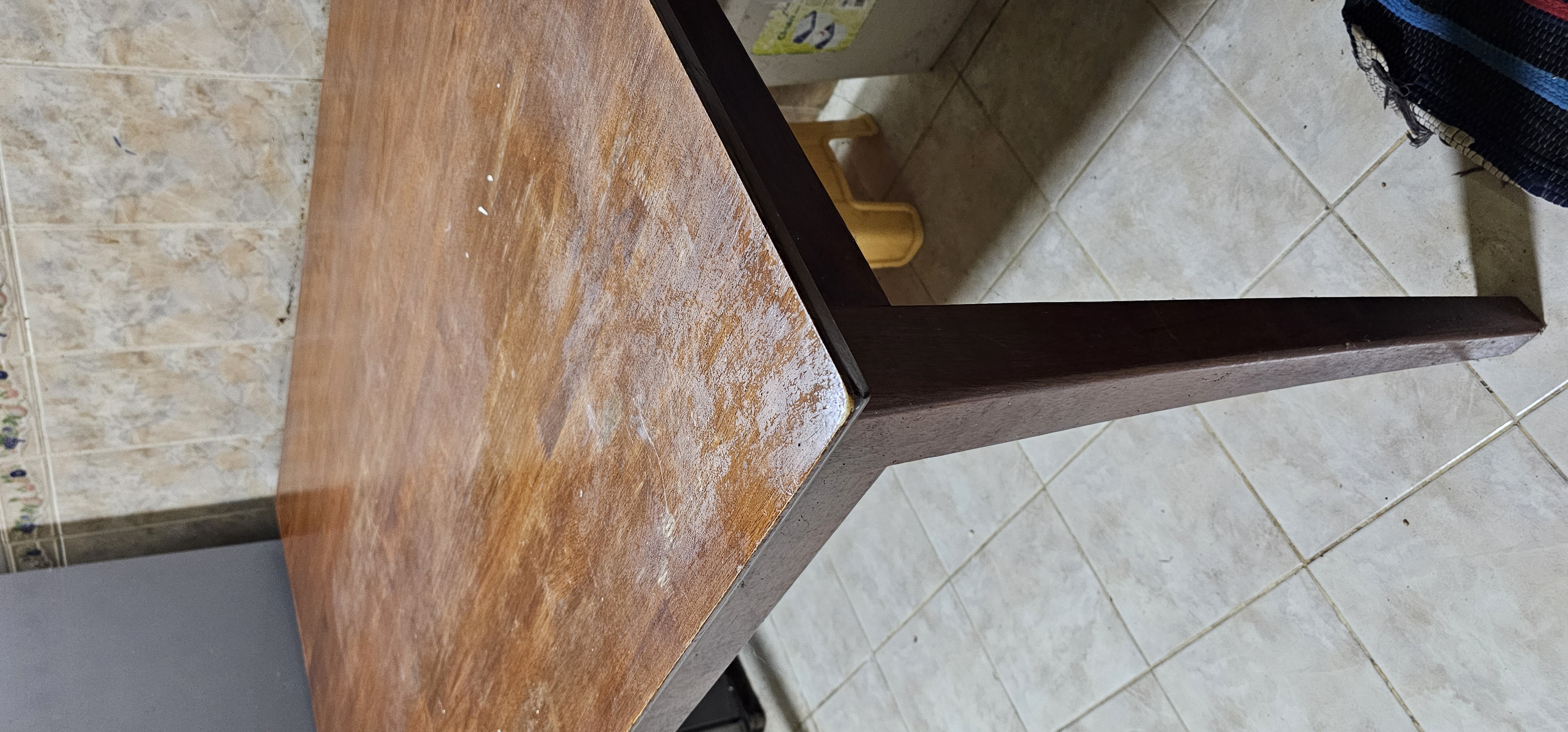 Good condition Dinning Table in Bin Mehmoud  - Image 2