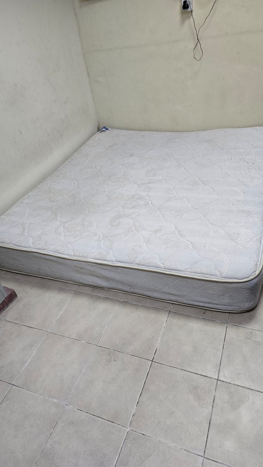 King size mattress - Image 1