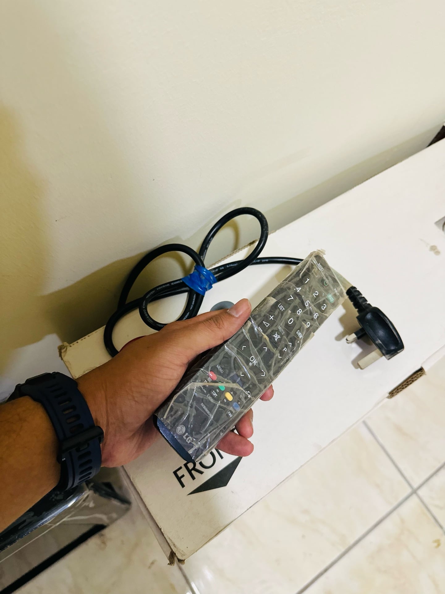 LG 32 LCD TV for Sale - Image 4