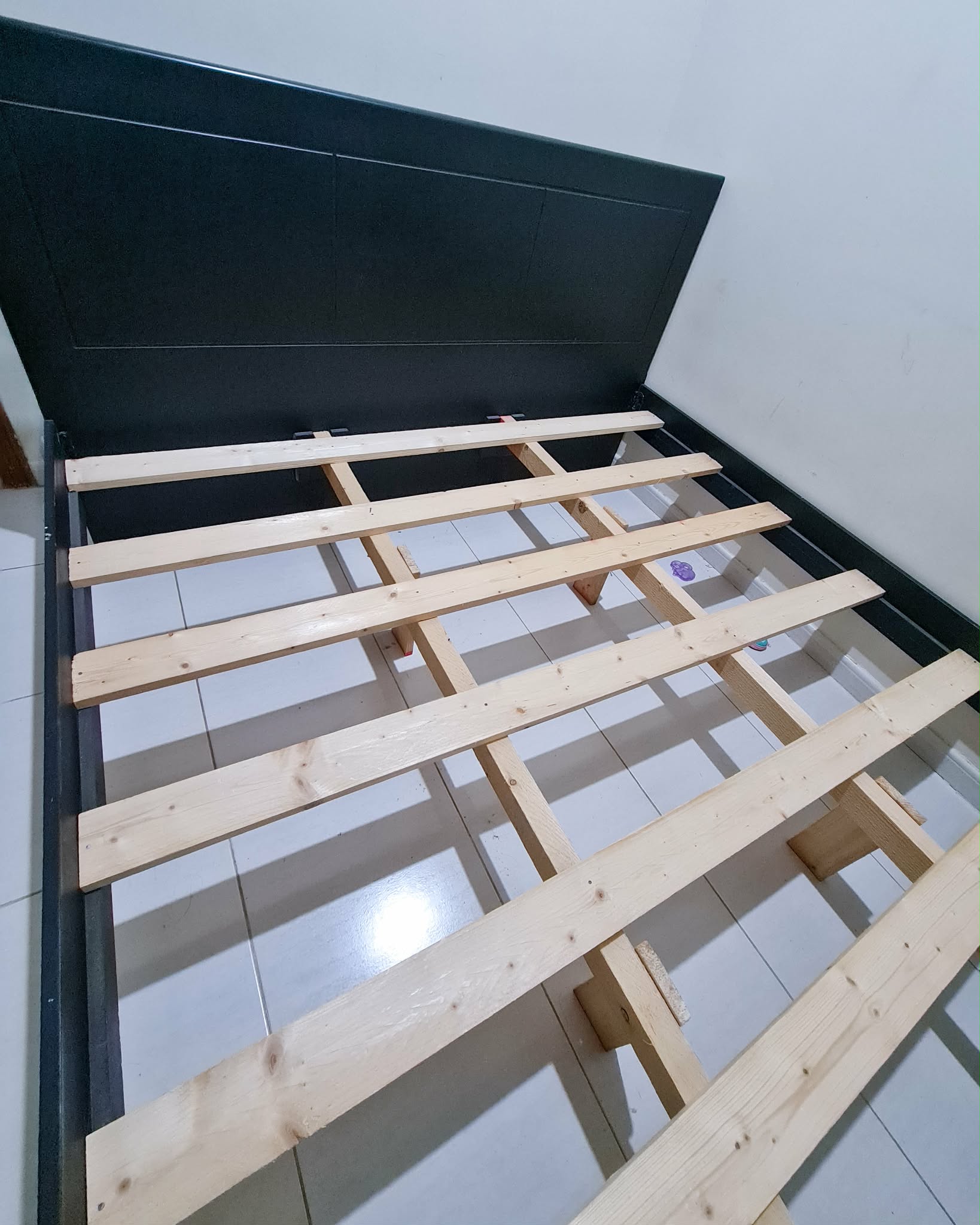 Bed Frame (black) 180cm x 200cm - Image 4