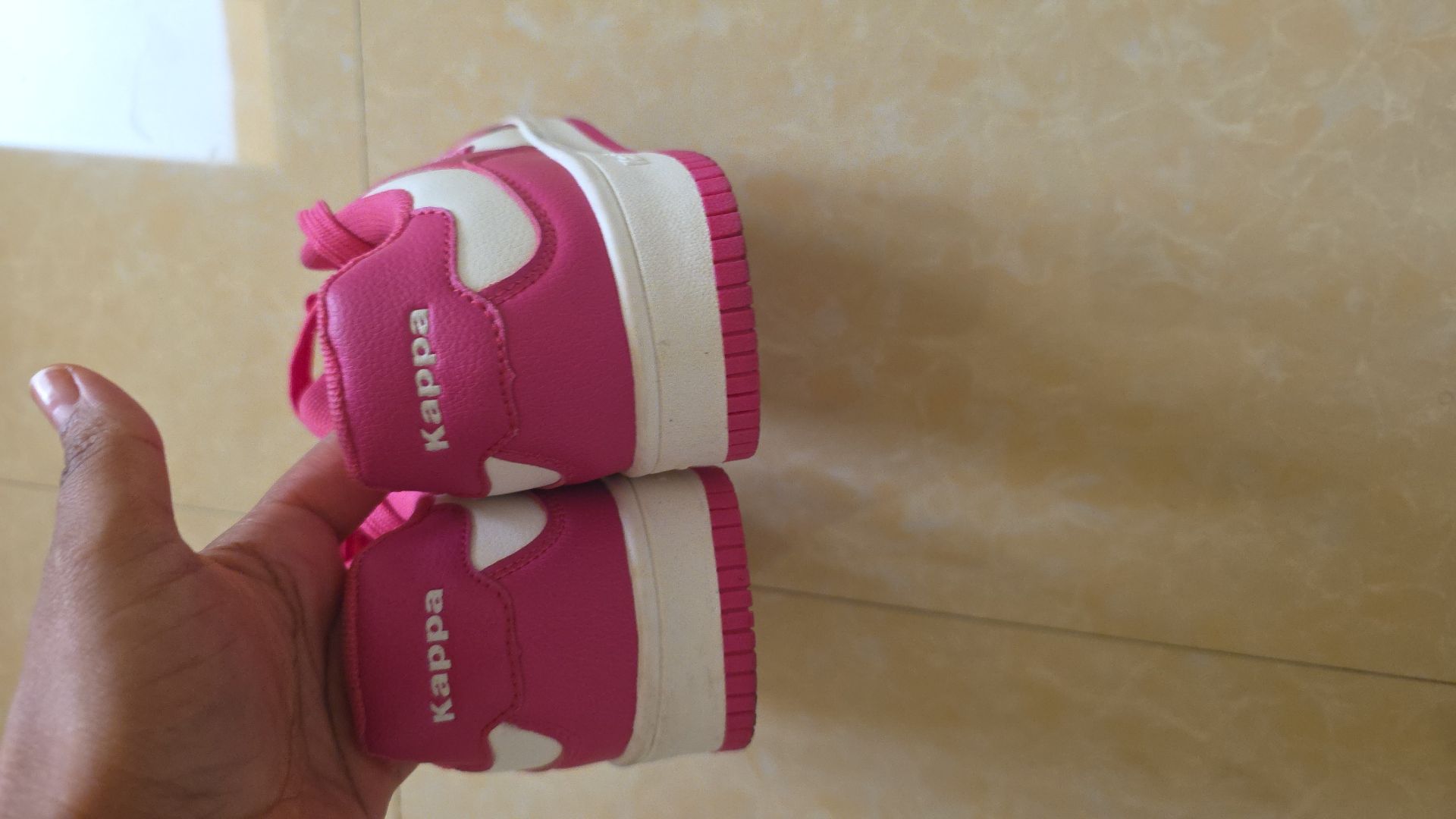 Used clean shoes for sale - Image 4