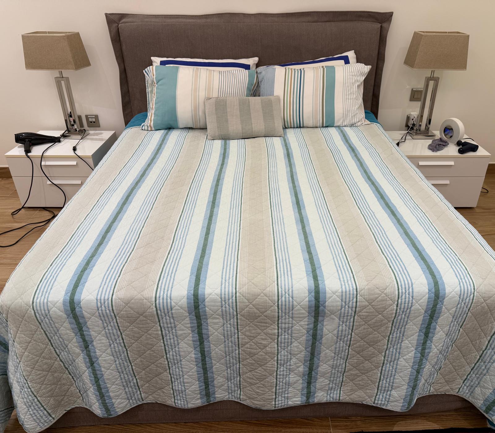 double bed with under-bed storage drawers - Image 1