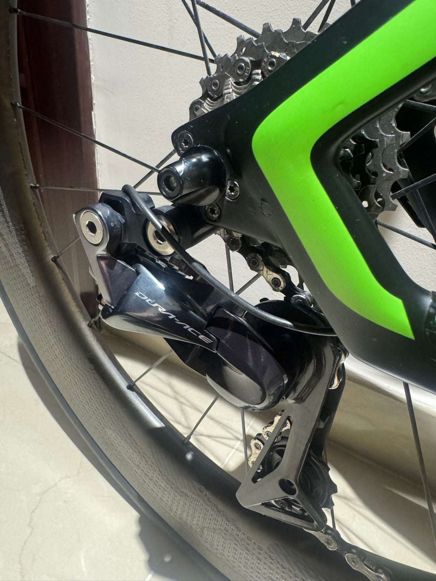 Canyon Speedmax CF SLX 9.0 SL Dura-Ace Di2 TT - Image 8