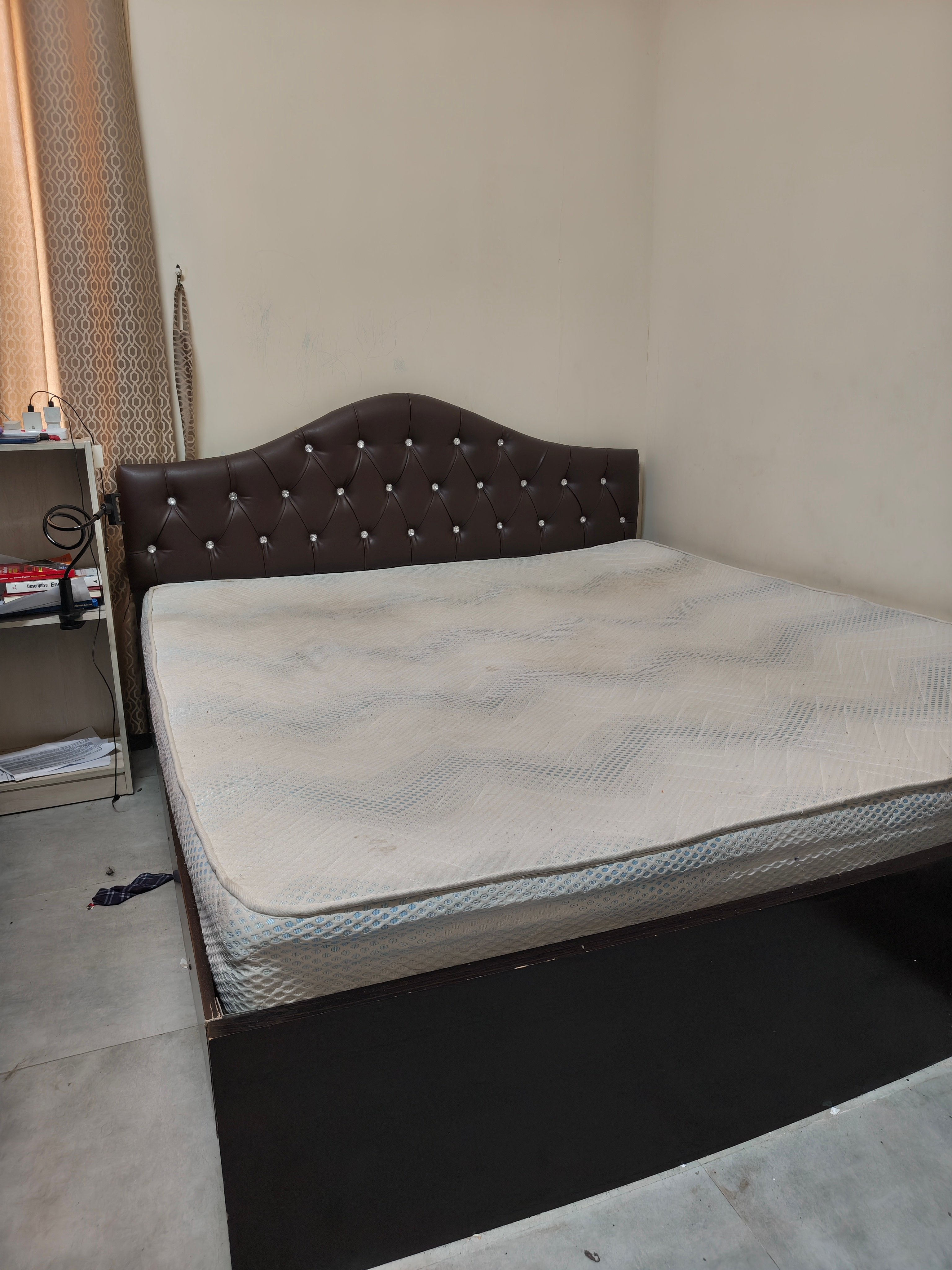 King size coat and Mattress - Image 2