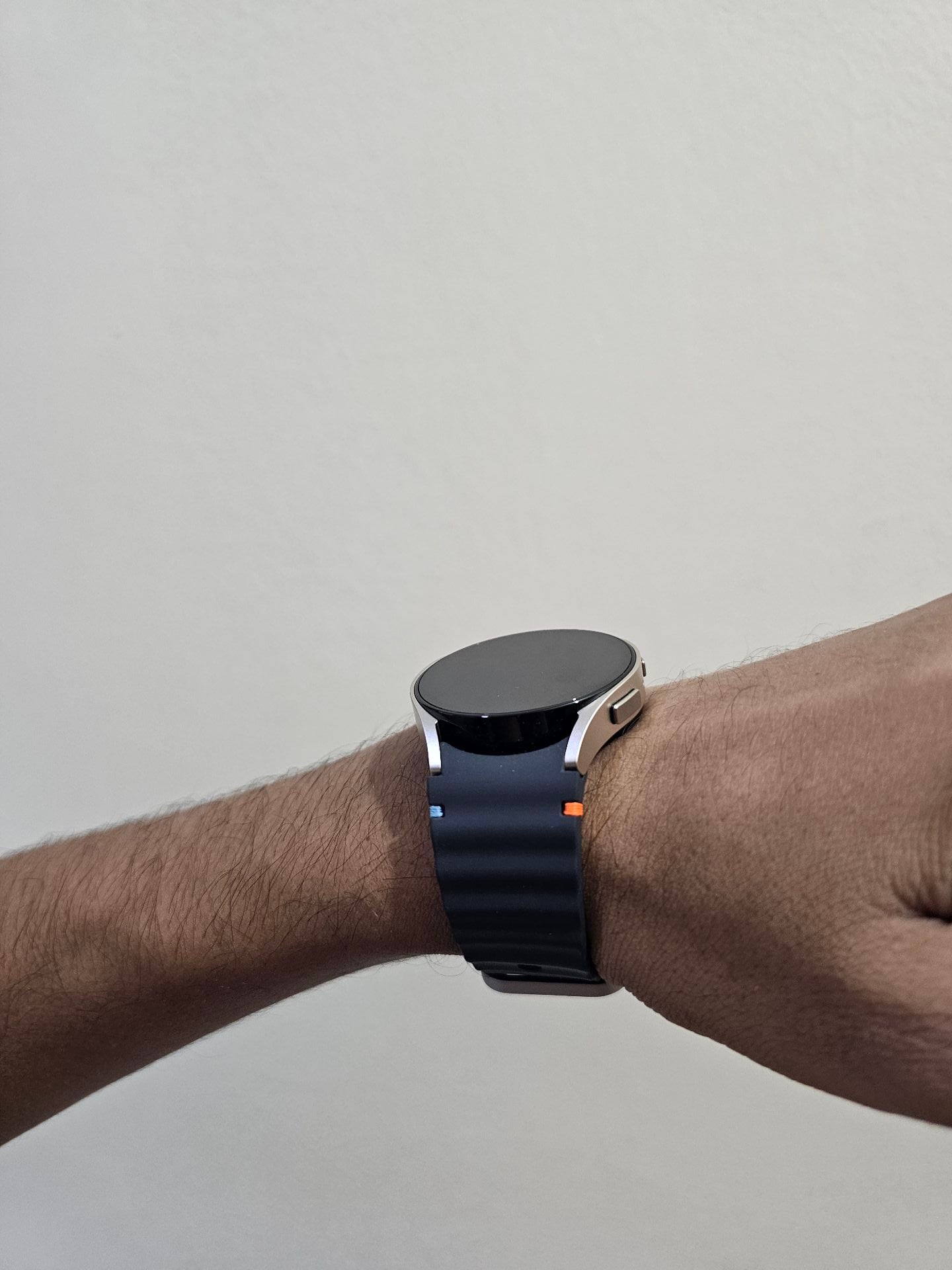 ساعة سامسونج جالاكسي Galaxy Watch 6 LTE (40mm) - كالجديد | مستخدمة فقط 3 أسابيع | أصلية 2 - Image 6