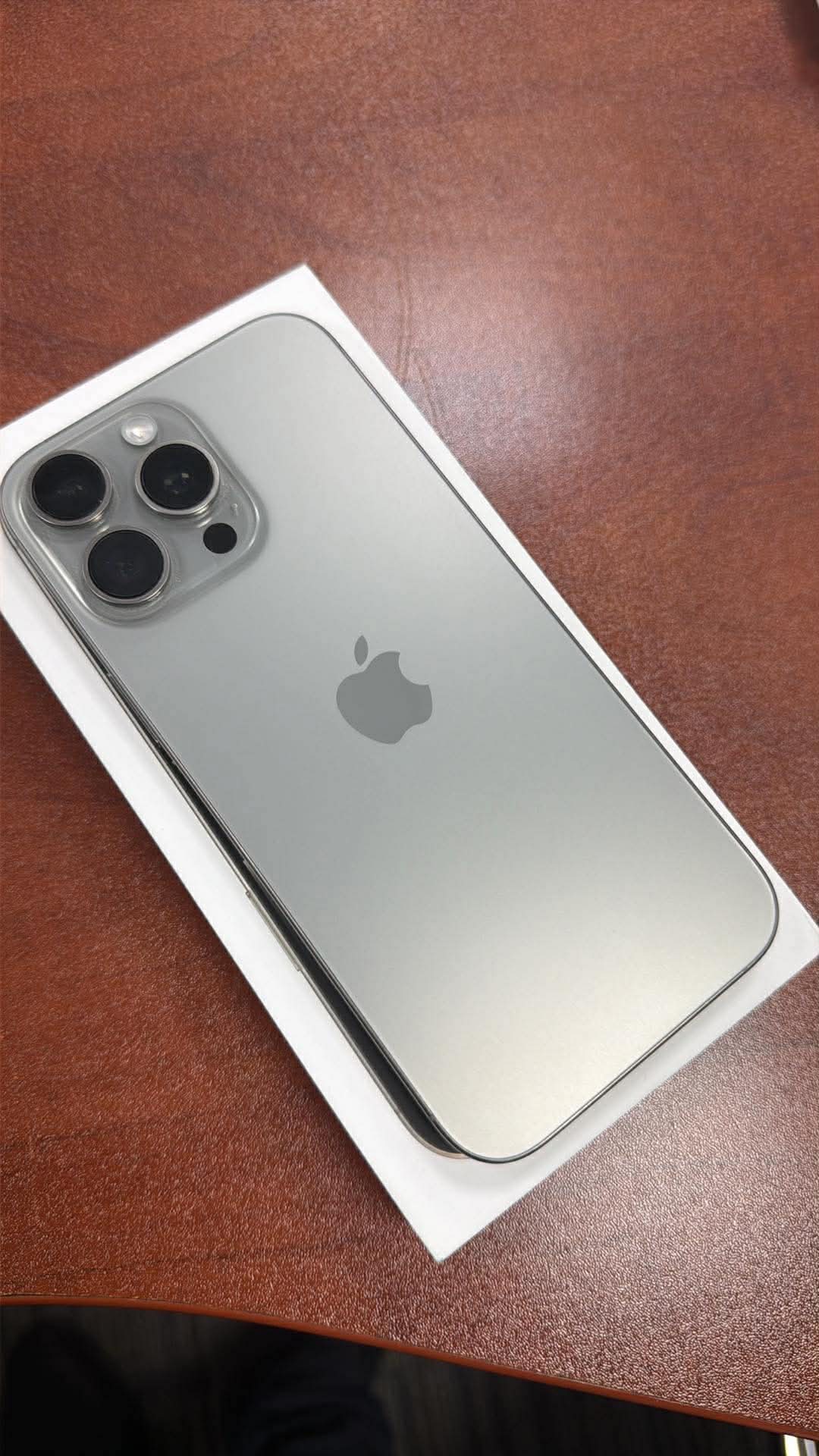 16 pro max 256GB natural titanium  - Image 3