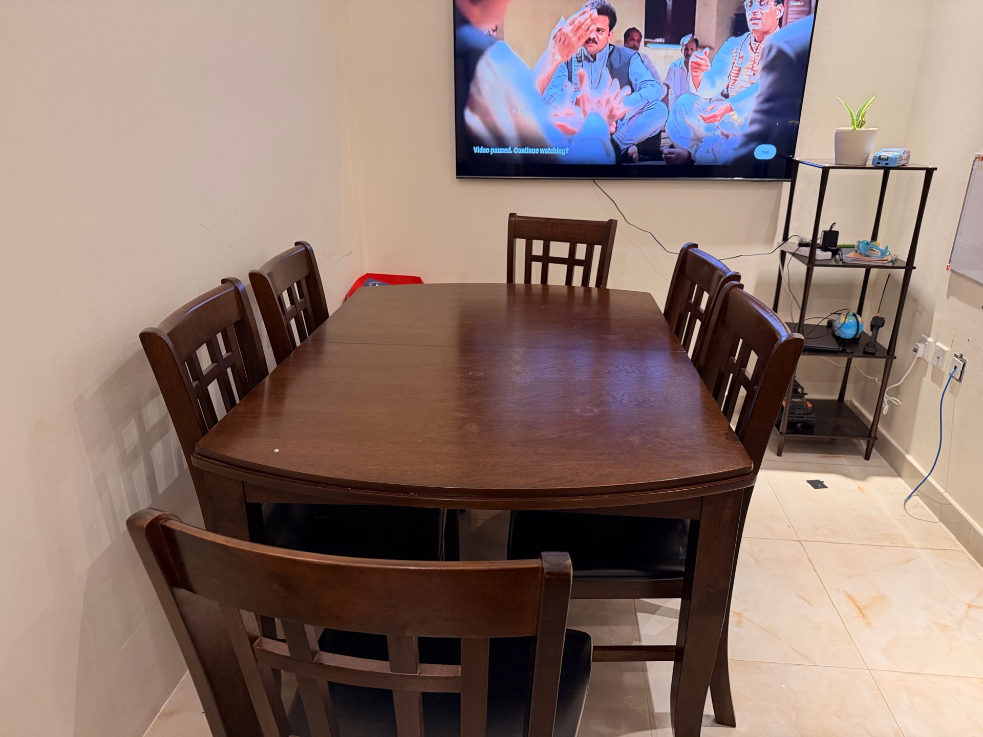 Dinning table and chair - Image 3