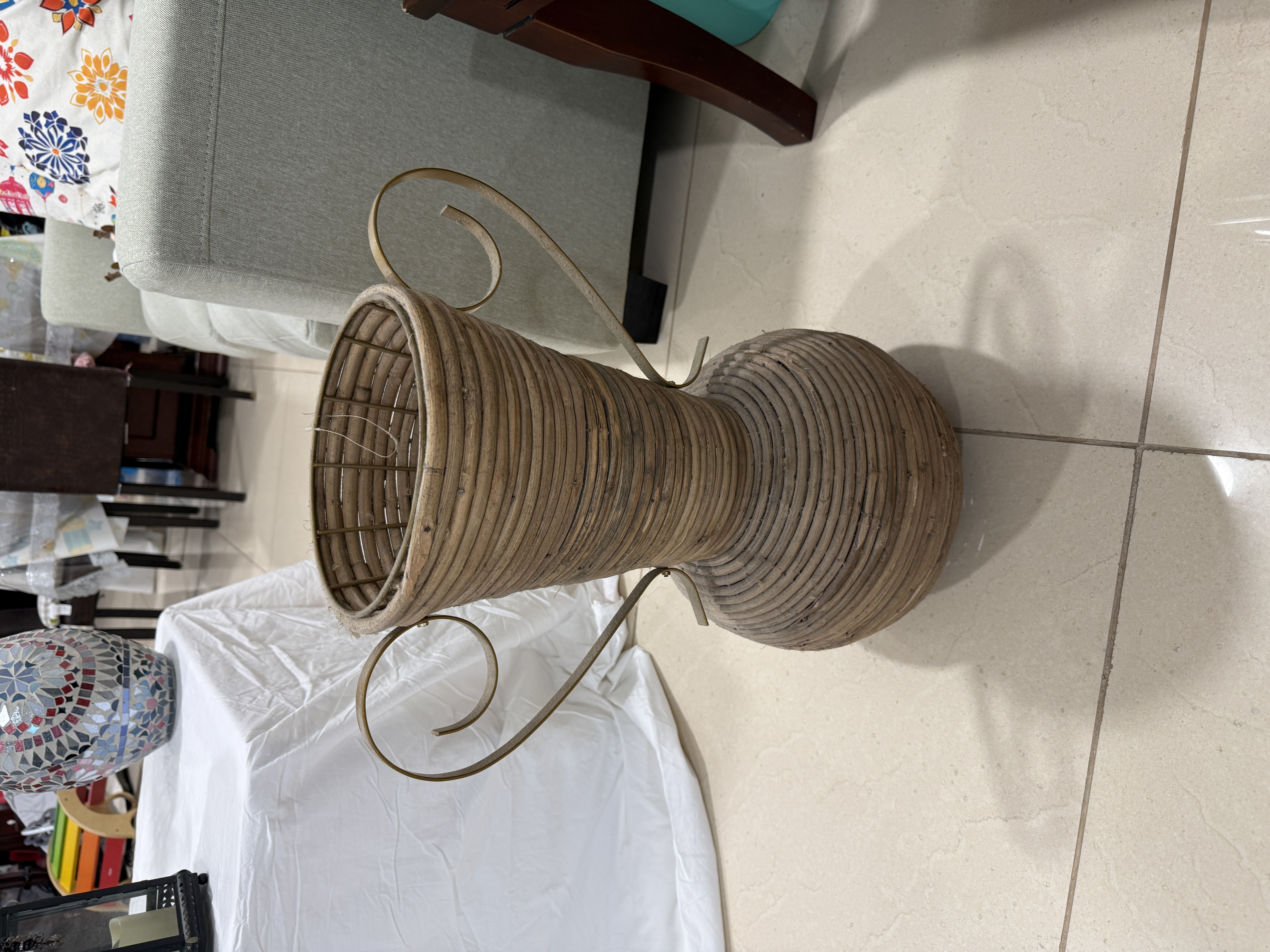Home Décor Garage Sale | Vases, Lanterns etc - Image 6