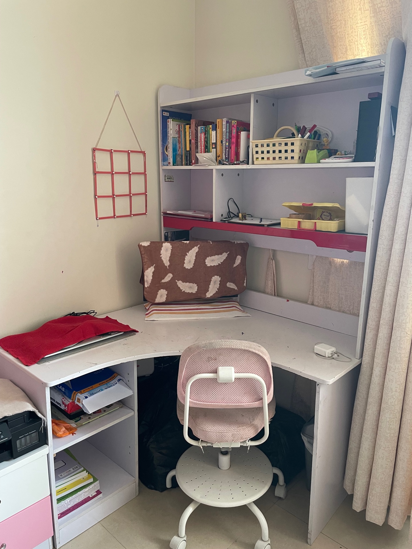 Study table - Image 3