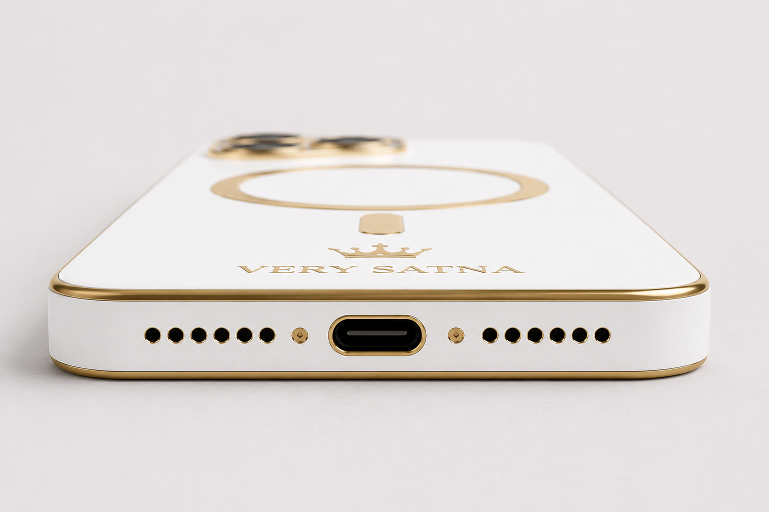 iPhone 17 Covers & Fast Cables | Same Day Delivery Doha  - Image 8