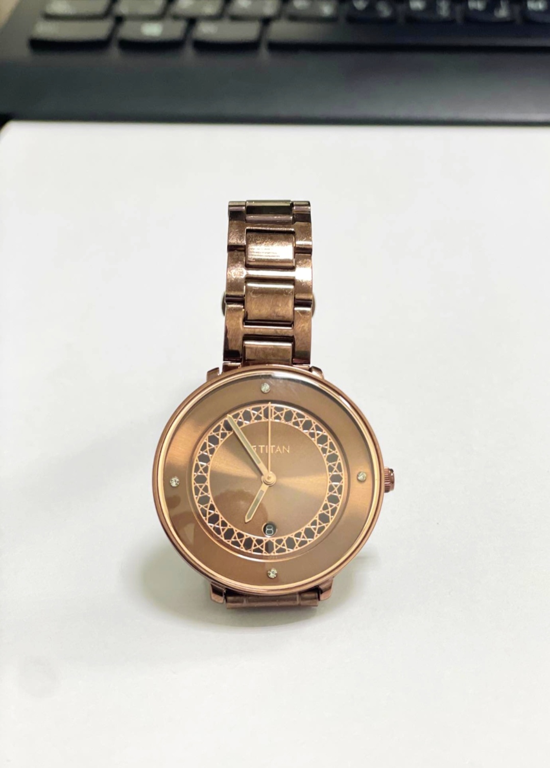 Titan original women's watch for sale - Image 3