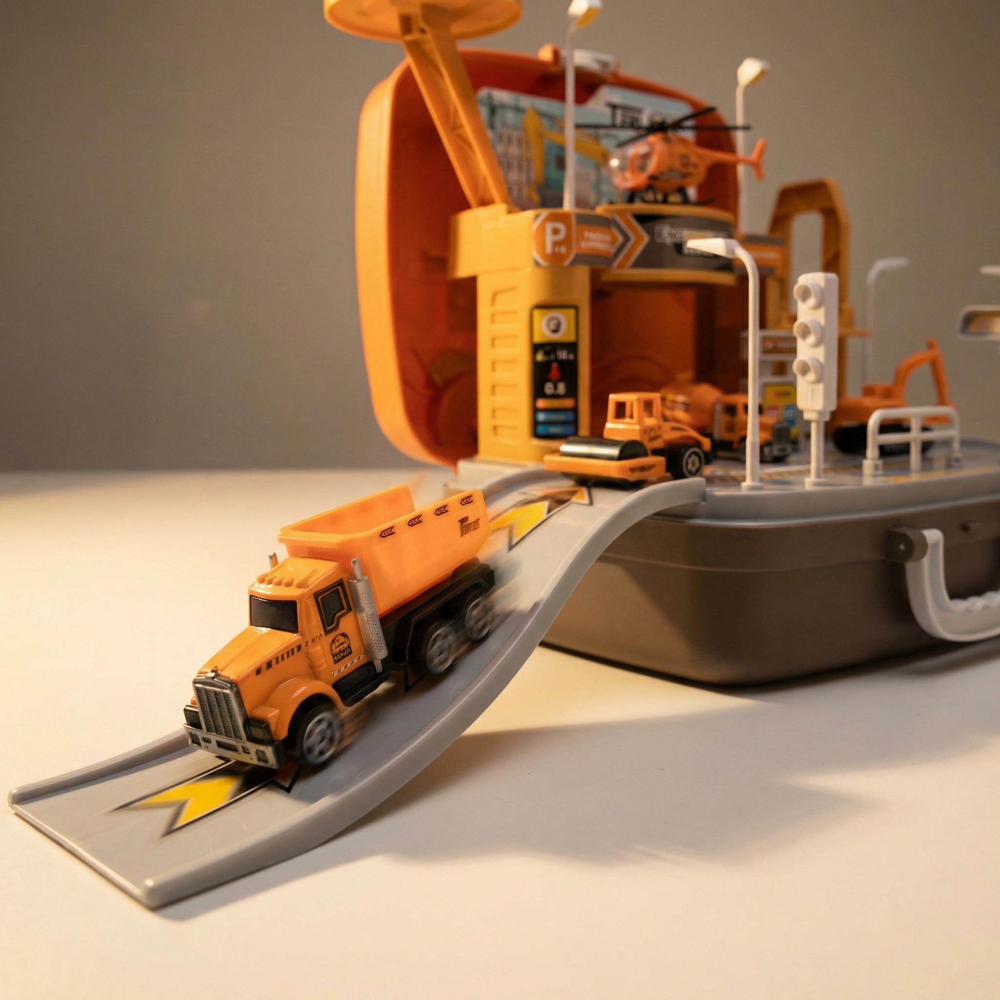 Engineering / Military Truck Suitcase Play Set - Image 5