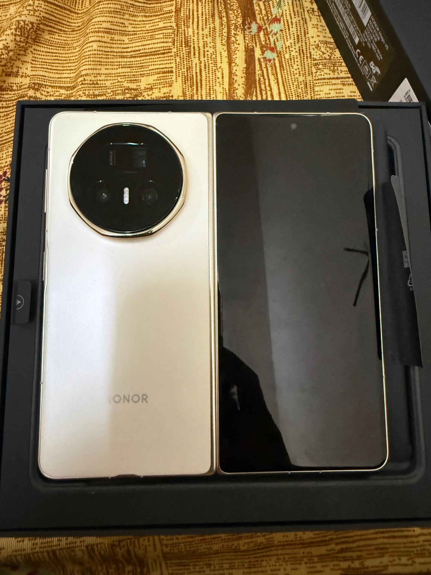 Honor majic v5 512gb - Image 1