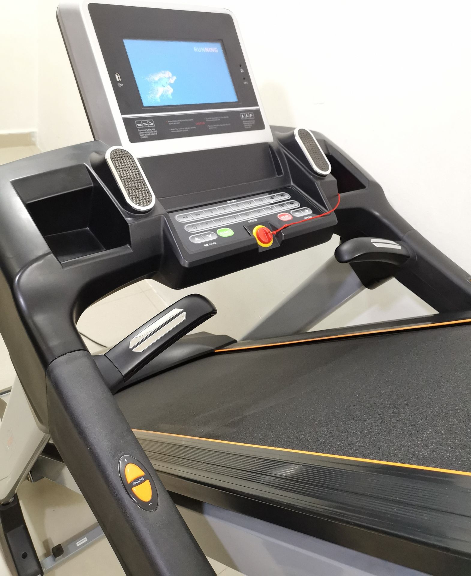 TREADMILL HEAVY DUTY SCREEN WIFI  - Image 8