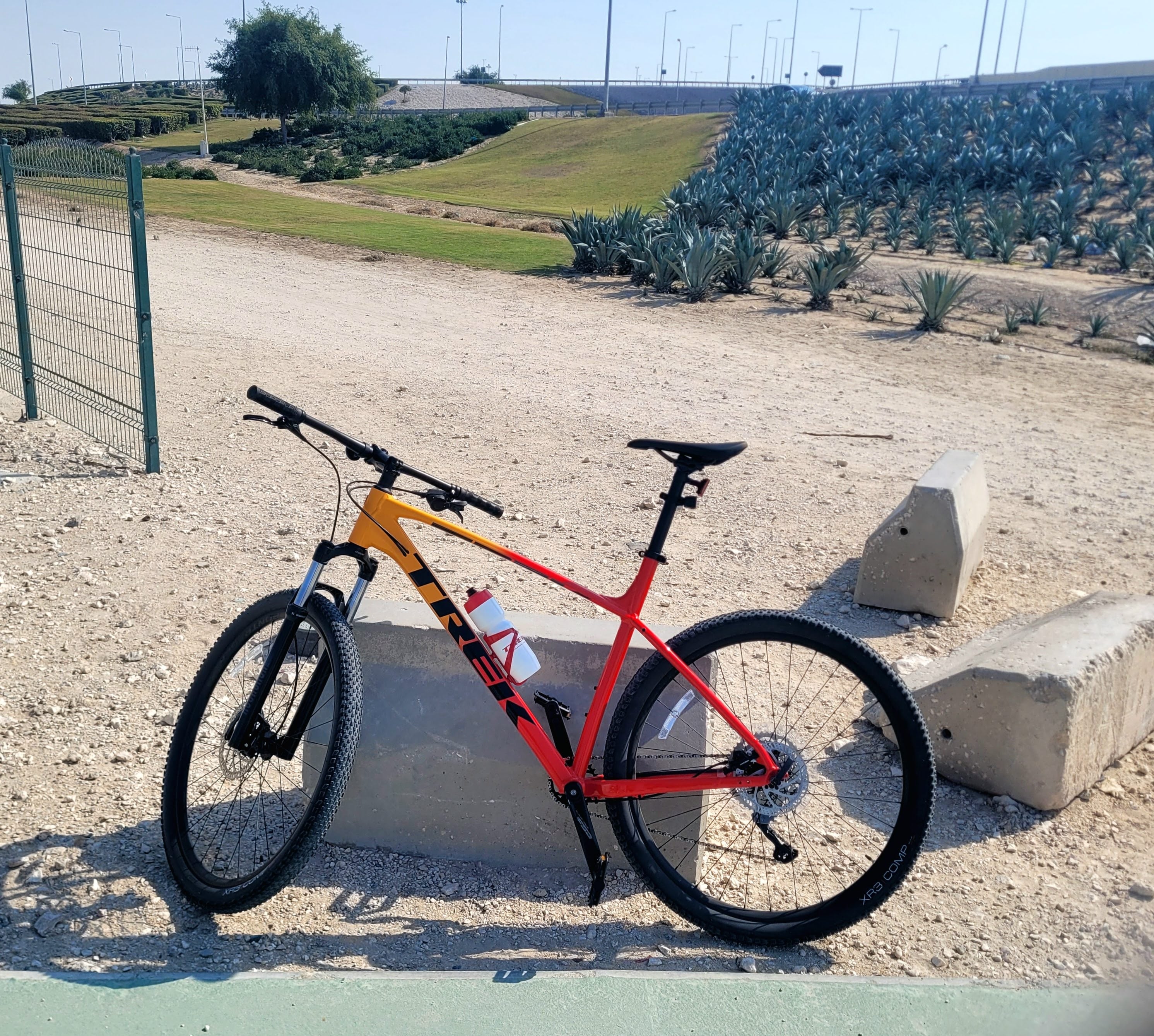 Mountain Bike Trek Marlin 7 (2024), 29" -size XXL - Image 1