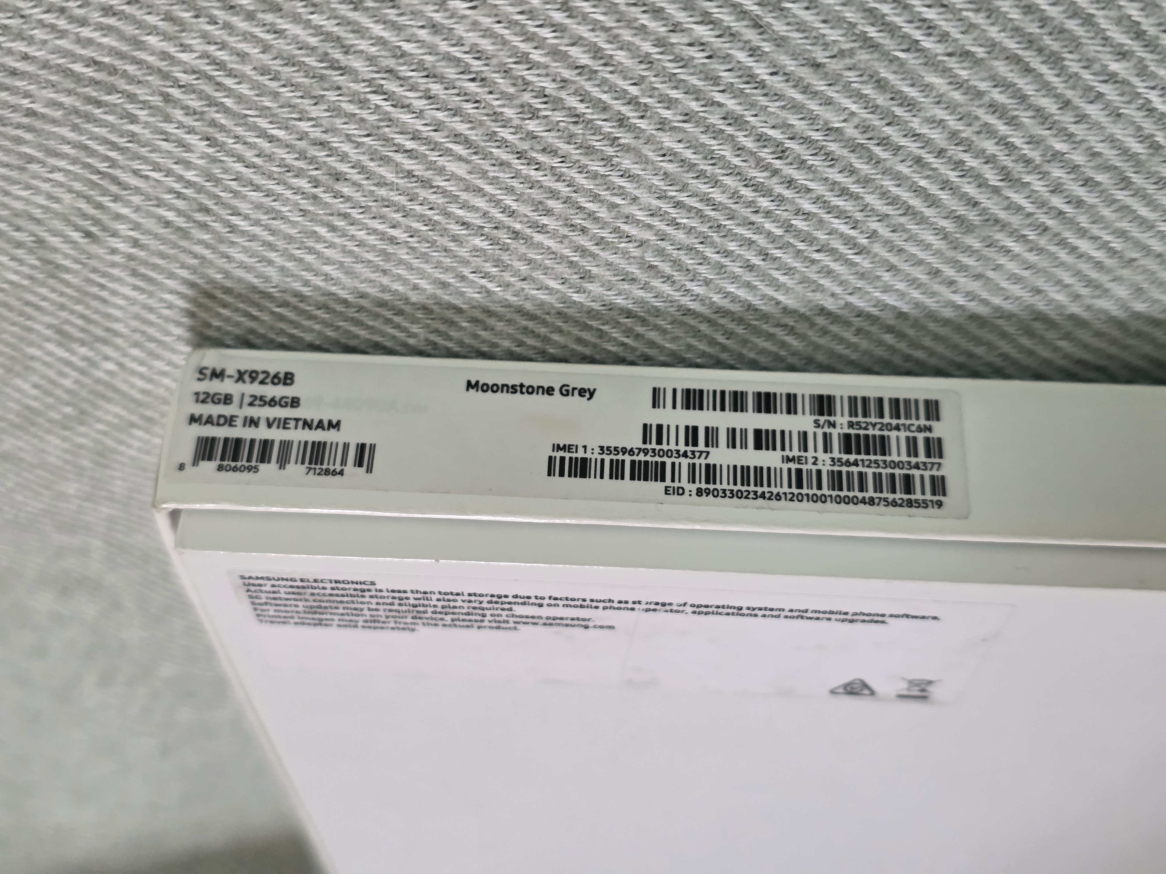 Samsung Galaxy Tab S10 Ultra 5G 256GB + Case - Image 3