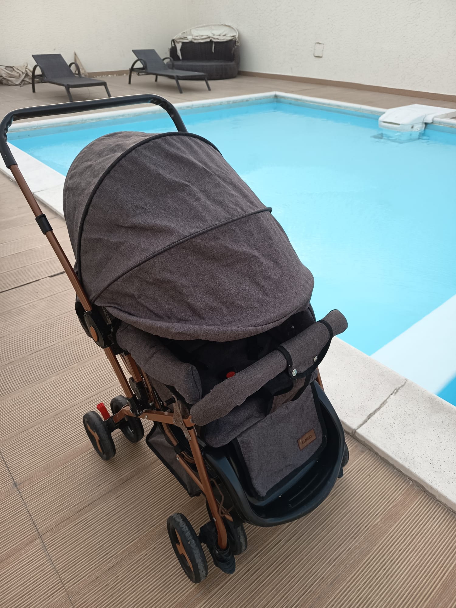 Baby stroller - Image 1